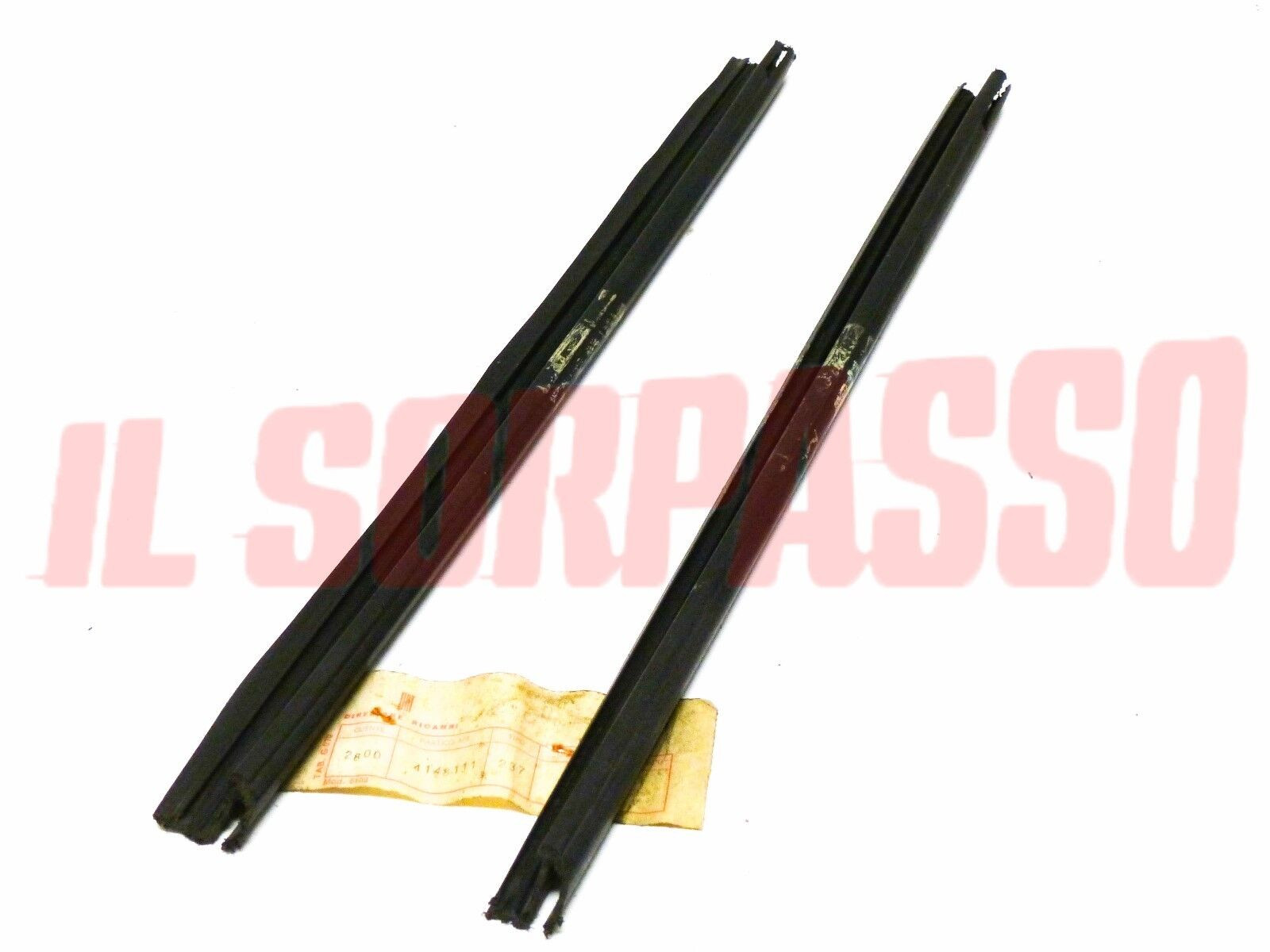 2 PROFILI STECCHE VETRI FIAT DINO COUPE ORIGINALI 