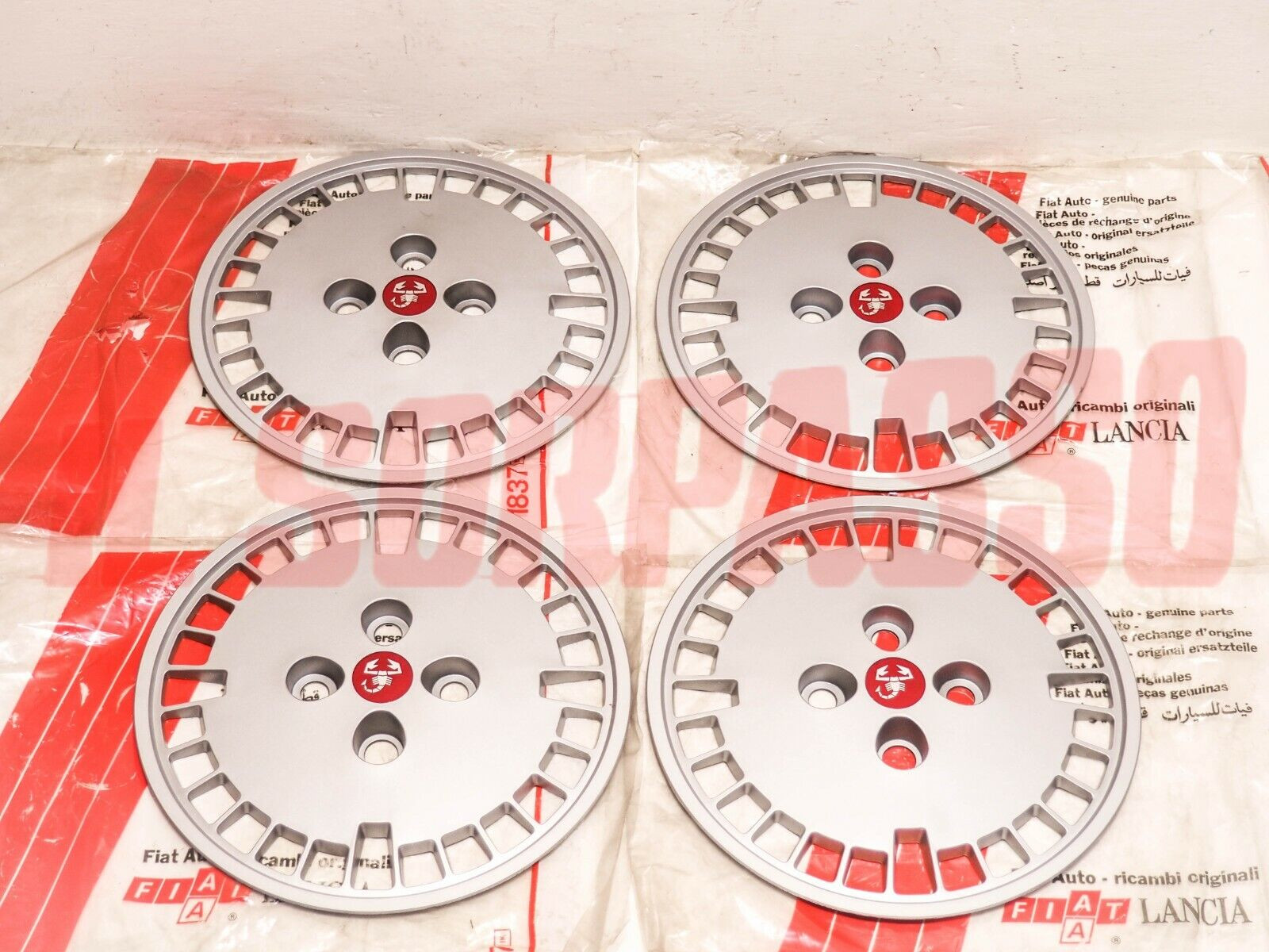 COPPE RUOTA AUTOBIANCHI A112 ABARTH 6 - 7 SERIE ORIGINALI 