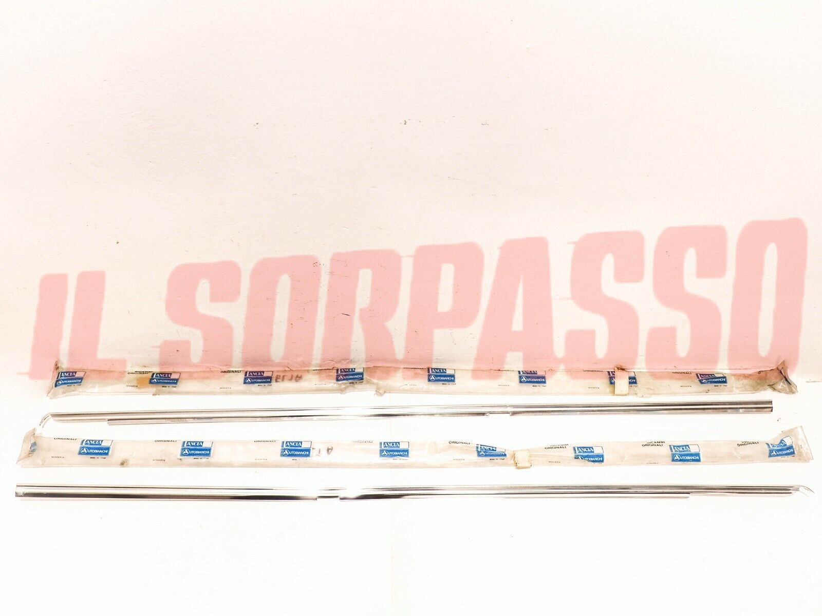 MODANATURE PROFILI GOCCIOLATOI TETTO LANCIA DELTA MK1 1979 ORIGINALI 82355249/50