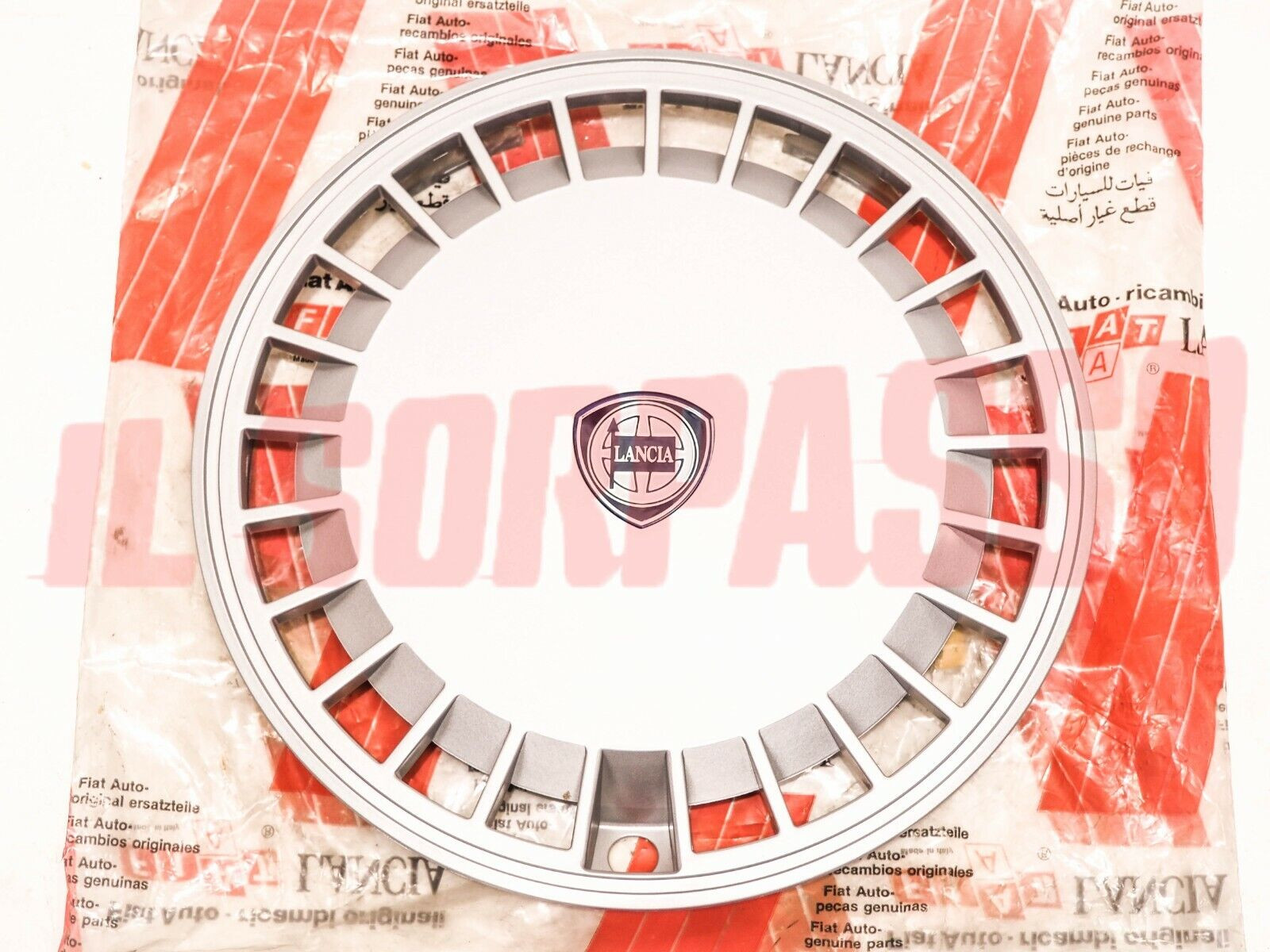 COPPA BORCHIA CERCHI RUOTA LANCIA THEMA I.E TURBO ORIGINALE