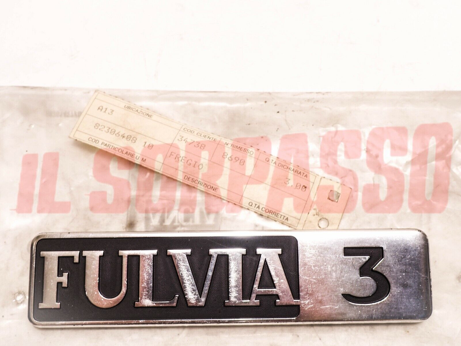 SCRITTA FREGIO RIVESTIMENTO POSTERIORE LANCIA FULVIA COUPE 3 IN ALLUMINIO.