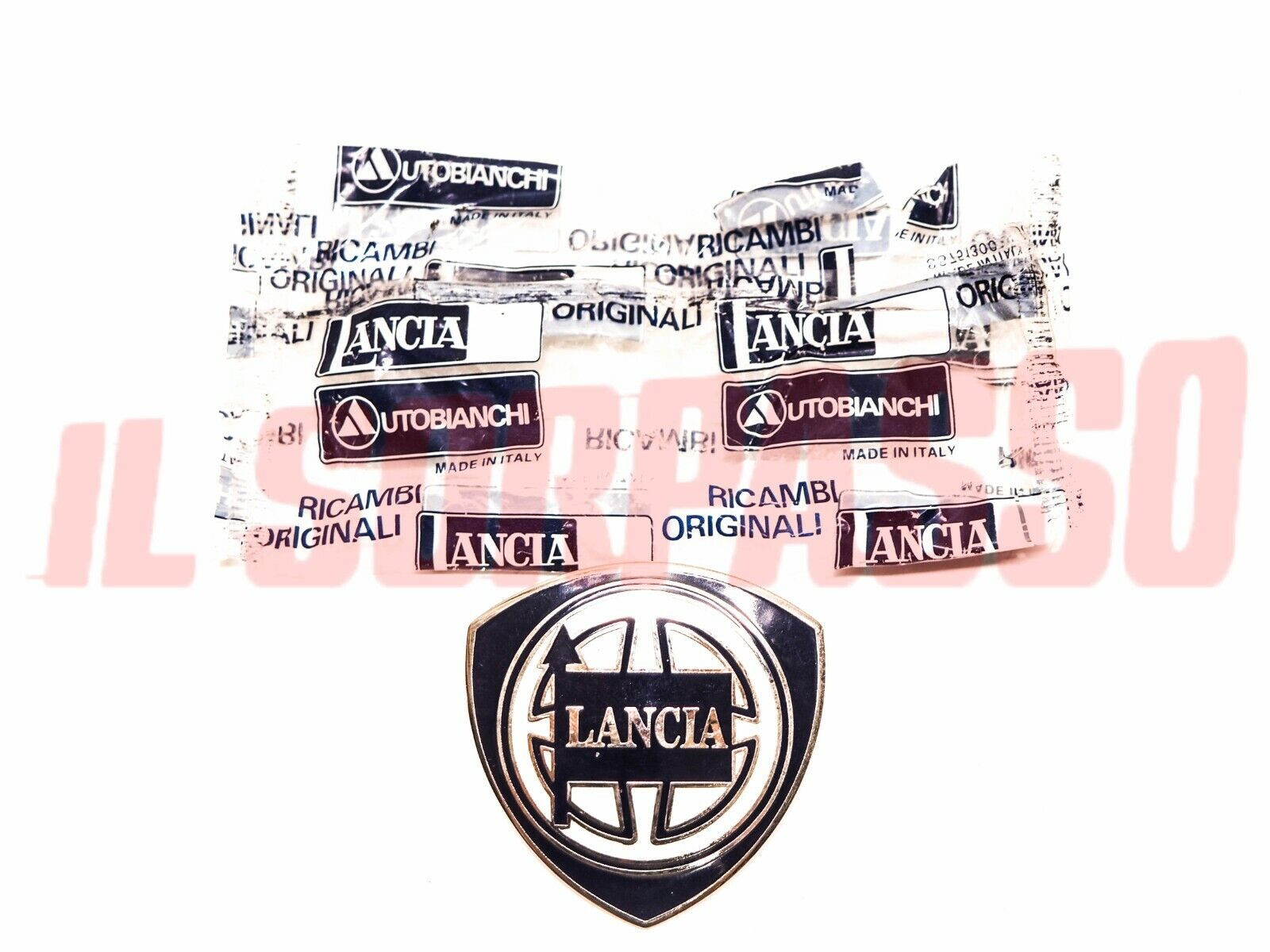 FREGIO STEMMA SMALTATO MASCHERINA + COFANO LANCIA BETA BERLINA COUPE SPIDER