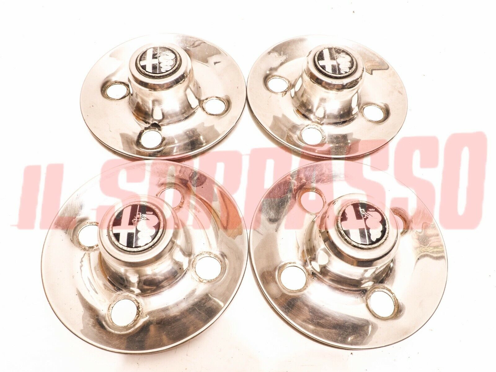 COPPETTE COPPE RUOTA COPRI MOZZO ALFA ROMEO ALFETTA ALFA SUD CON CANOTTO ALTO .