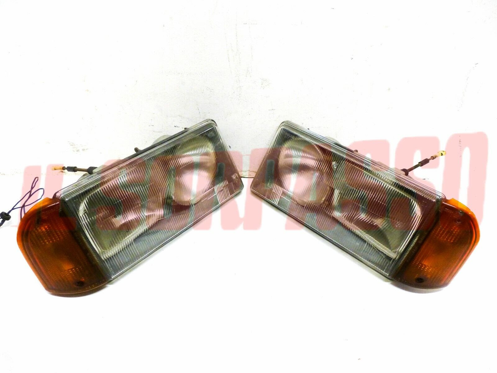 GRUPPI OTTICI FANALI FARI DESTRO + SINISTRO + FANALINI LANCIA BETA BERLINA TREVI