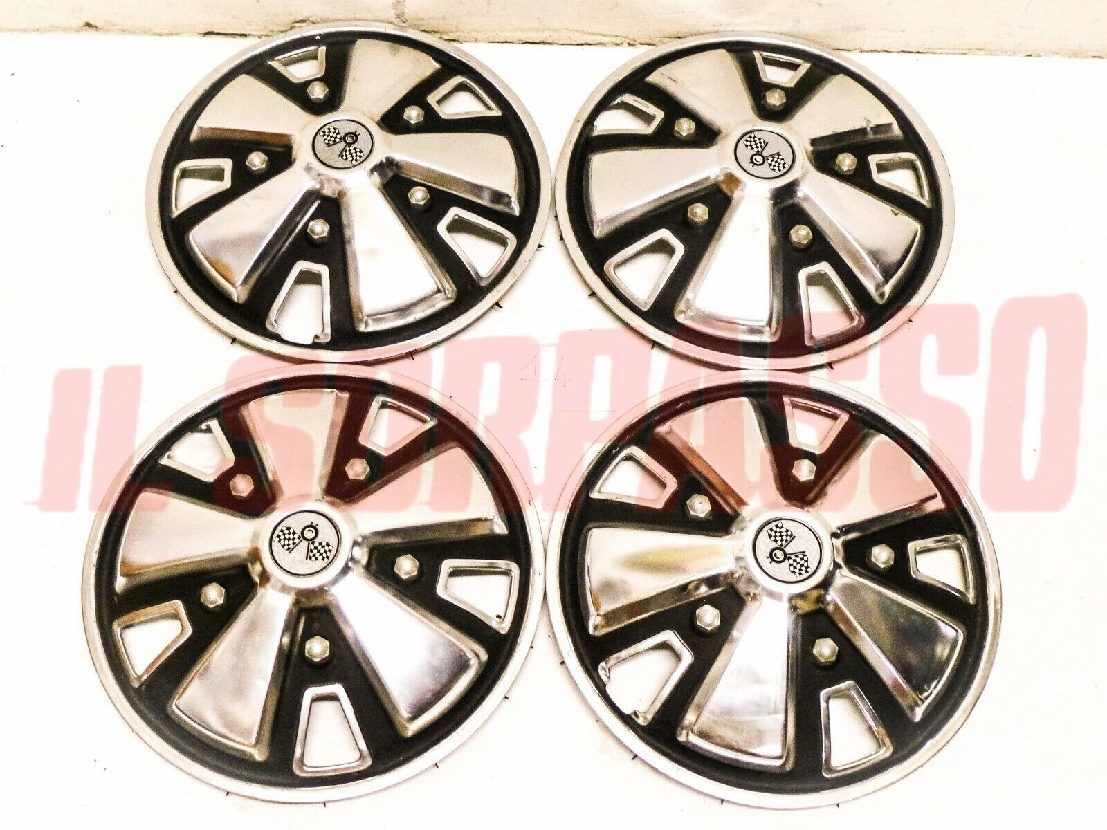 BORCHIE COPRI CERCHI ACCESSORI 14 POLLICI VARIE APPLICAZIONI