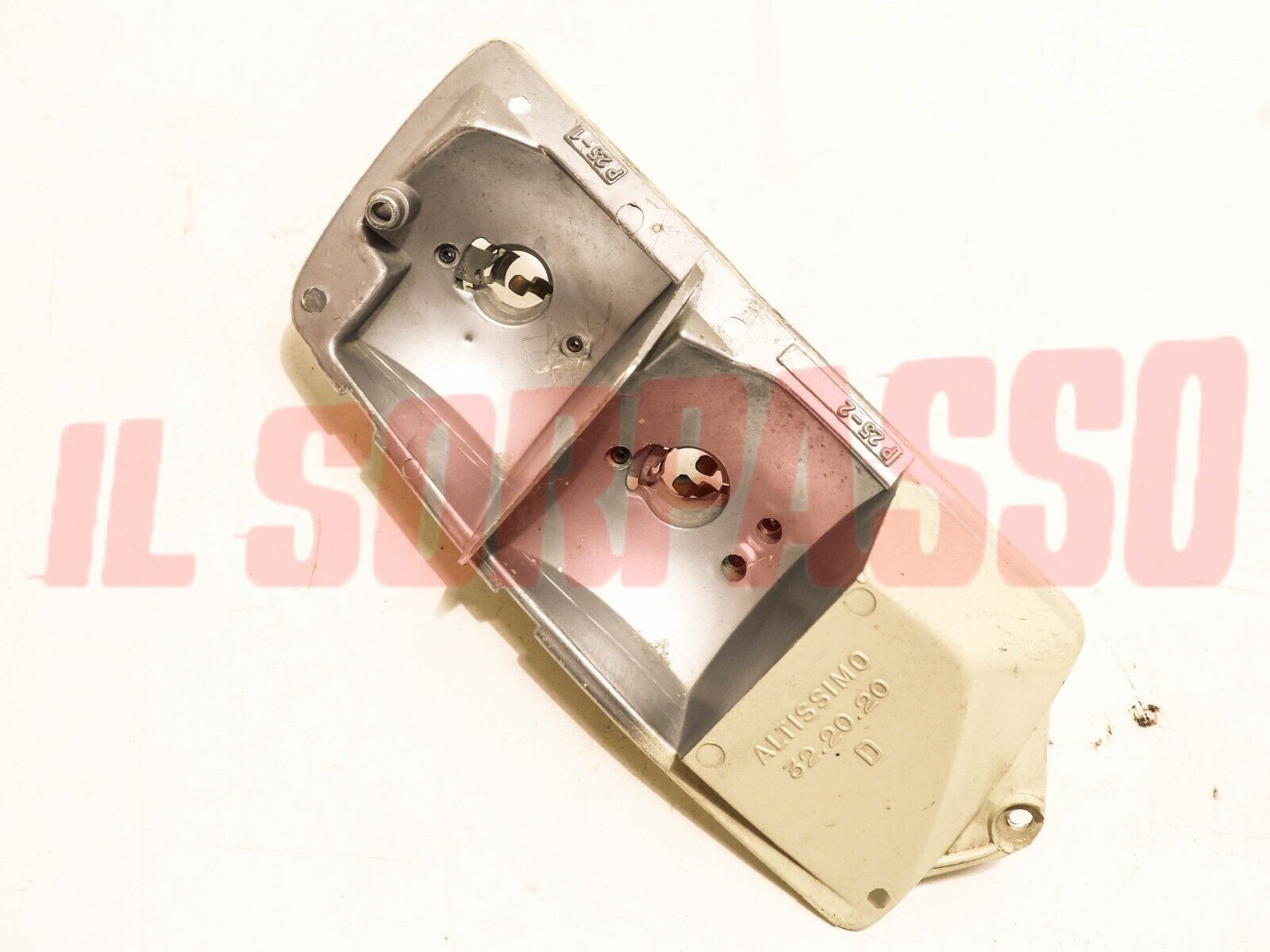 CORPO FANALE POSTERIORE DESTRO FIAT 500 F L R ORIGINALE ALTISSIMO