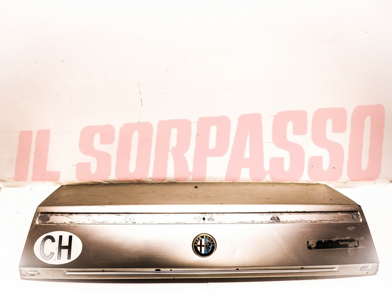 COFANO POSTERIORE BAULE + MODANATURA + STEMMA ALFA ROMEO 75 + TURBO + TS