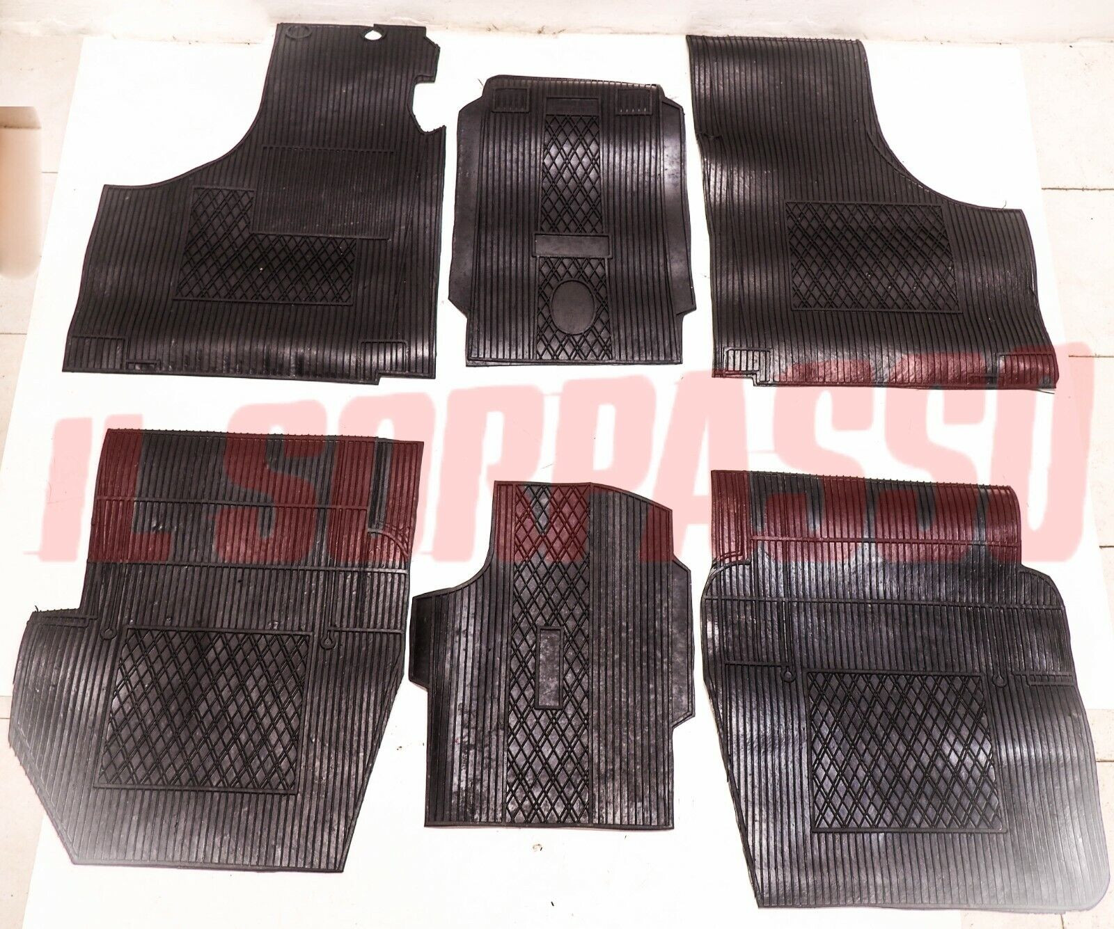 TAPPETI GOMMA INTERNI SOPRA TAPPETI NERI FIAT 600 D - E TUTTI TIPI