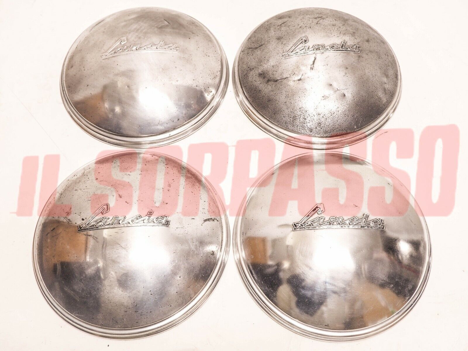  COPPE RUOTA CERCHI BORCHIE LANCIA AURELIA IN ALLUMINIO ORIGINALI