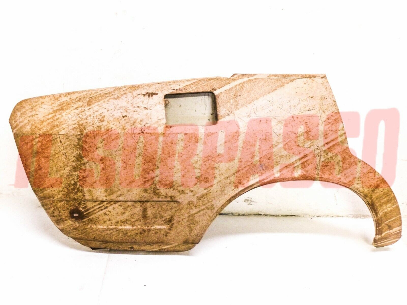 PARAFANGO FIANCO POSTERIORE DESTRO FIAT 132 BERLINA ORIGINALE (FANALE GRANDE)