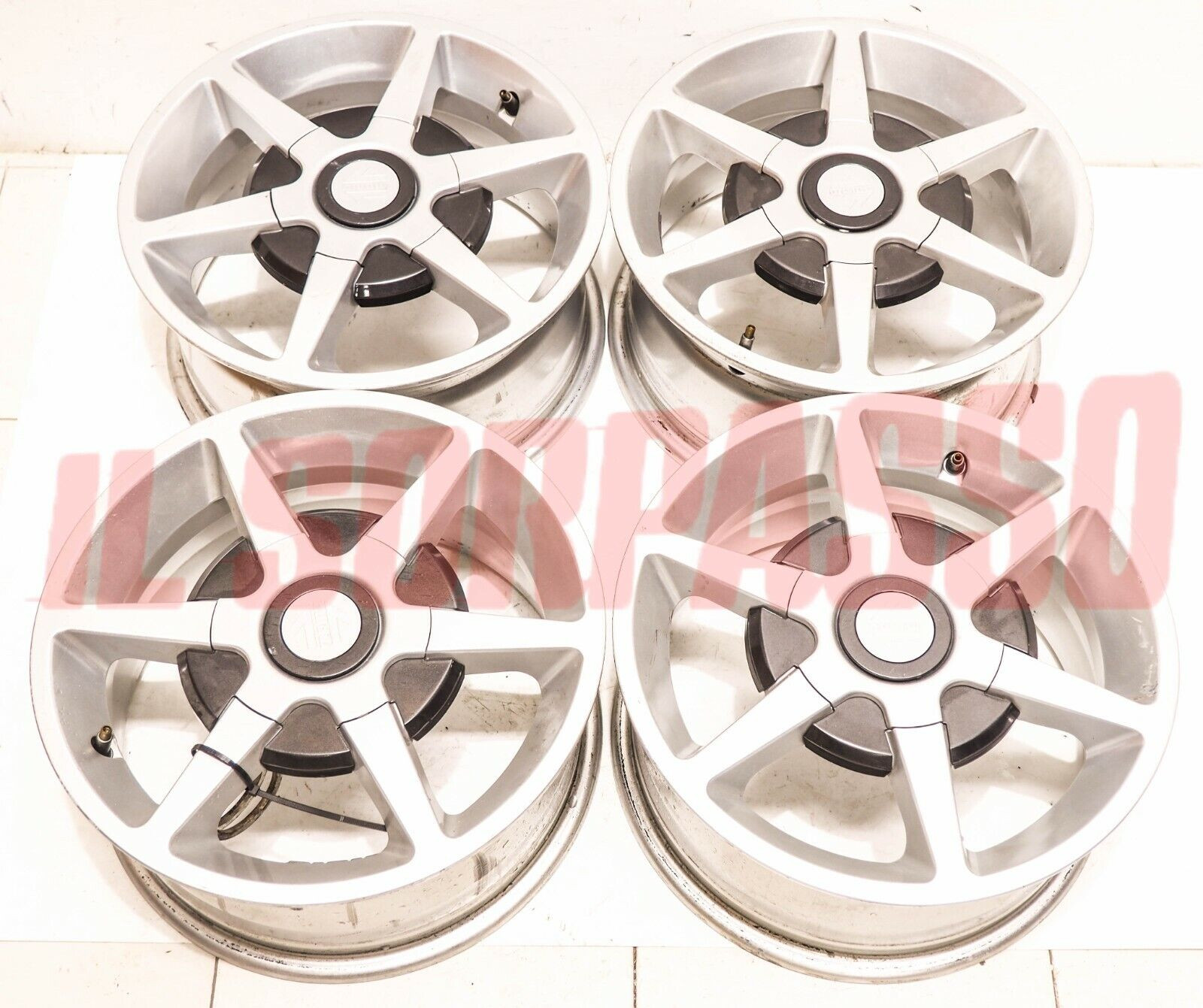 CERCHI CERCHIONI RUOTA 7X15 ATTACCO 4X98 FIAT LANCIA ALFA ROMEO ORIGINALI MOMO