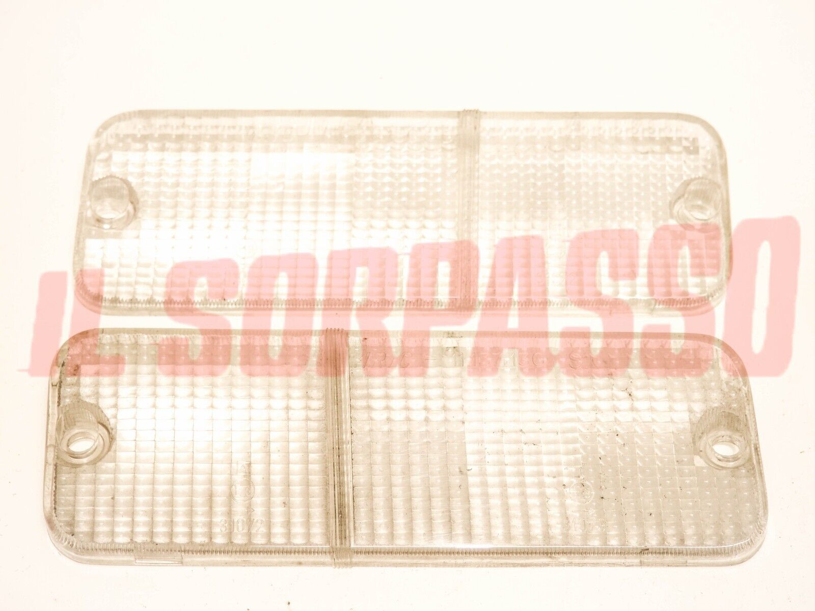 PLASTICHE FANALINI ANTERIORI FRECCE DESTRA SINISTRA BIANCHE FIAT 131 ABARTH ARIC