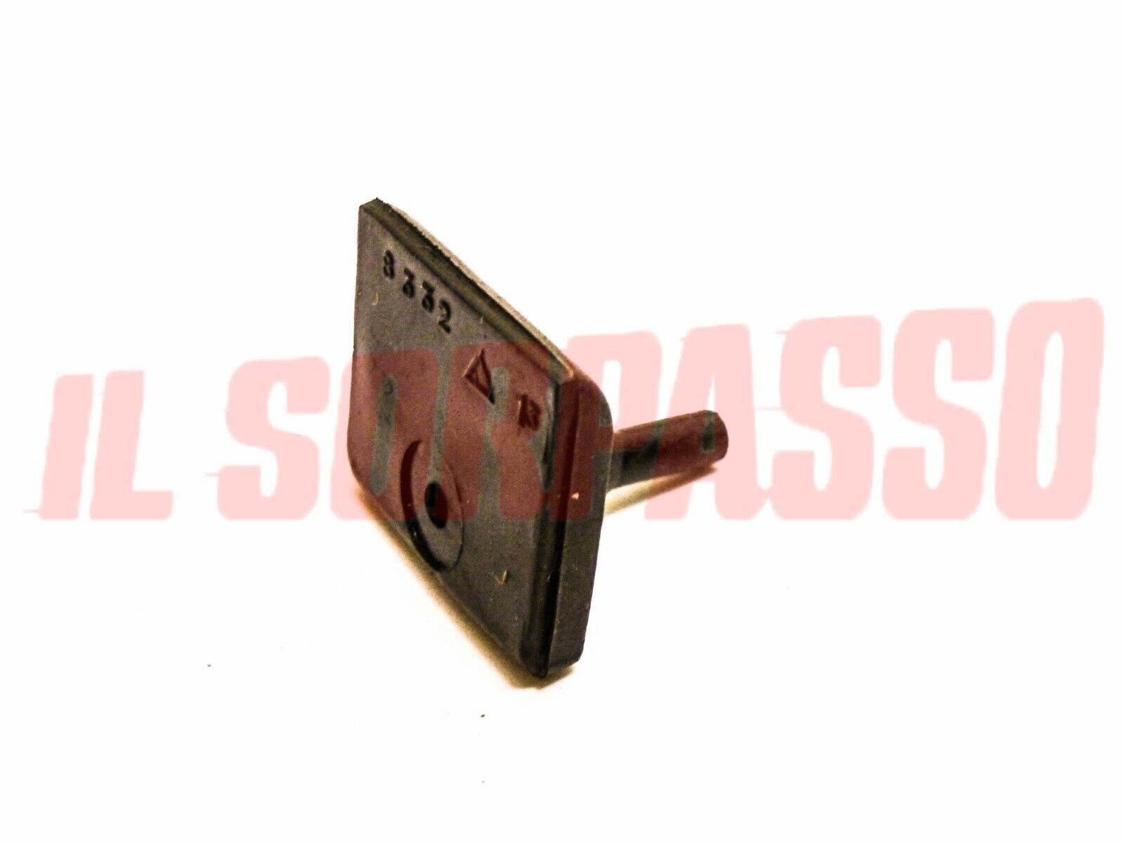 TASSELLO GOMMINO COFANO POSTERIORE PARTE SUPERIORE FIAT 126 ORIGINALE