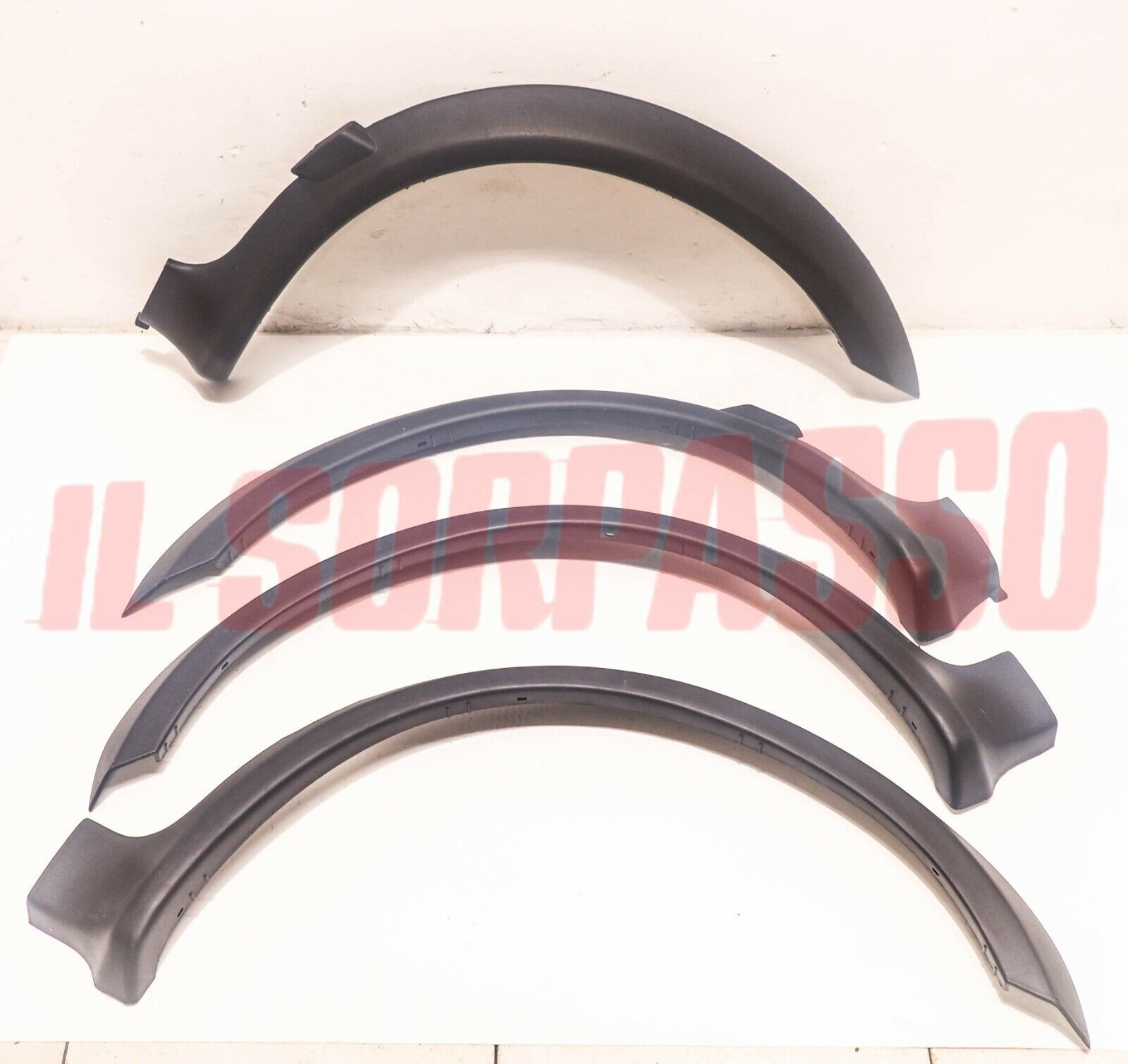 MODANATURE PARAFANGHI ANTERIORI + POSTERIORI VOLKSWAGEN GOLF 90 GL 