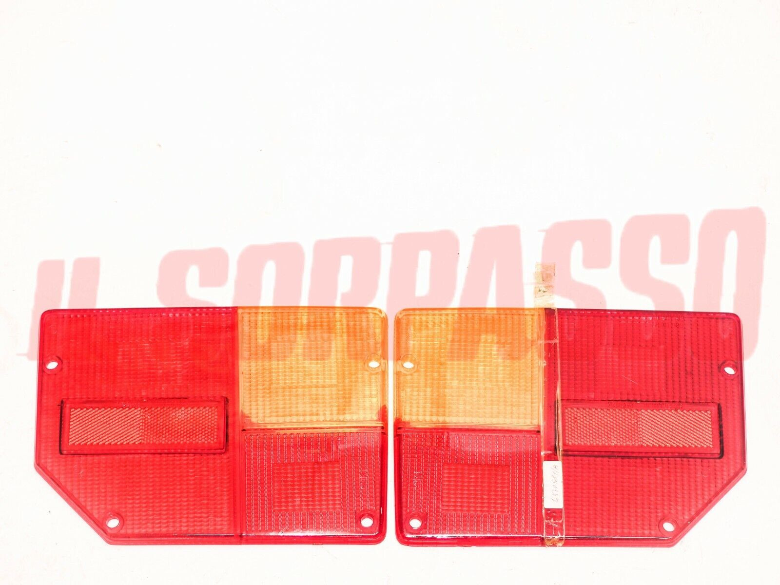 PLASTICHE FANALI FARI POSTERIORI DESTRO SINISTRO FIAT 128 CL ORIGINALI LEART