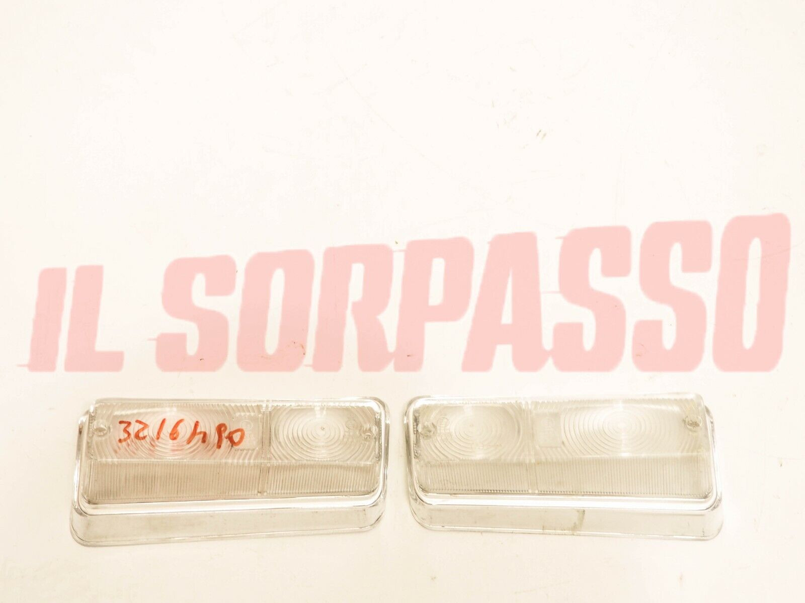 PLASTICHE FANALINI FRECCE ANTERIORI ALFA ROMEO 1750 2000 BERLINA ORIGINALI OLSA 