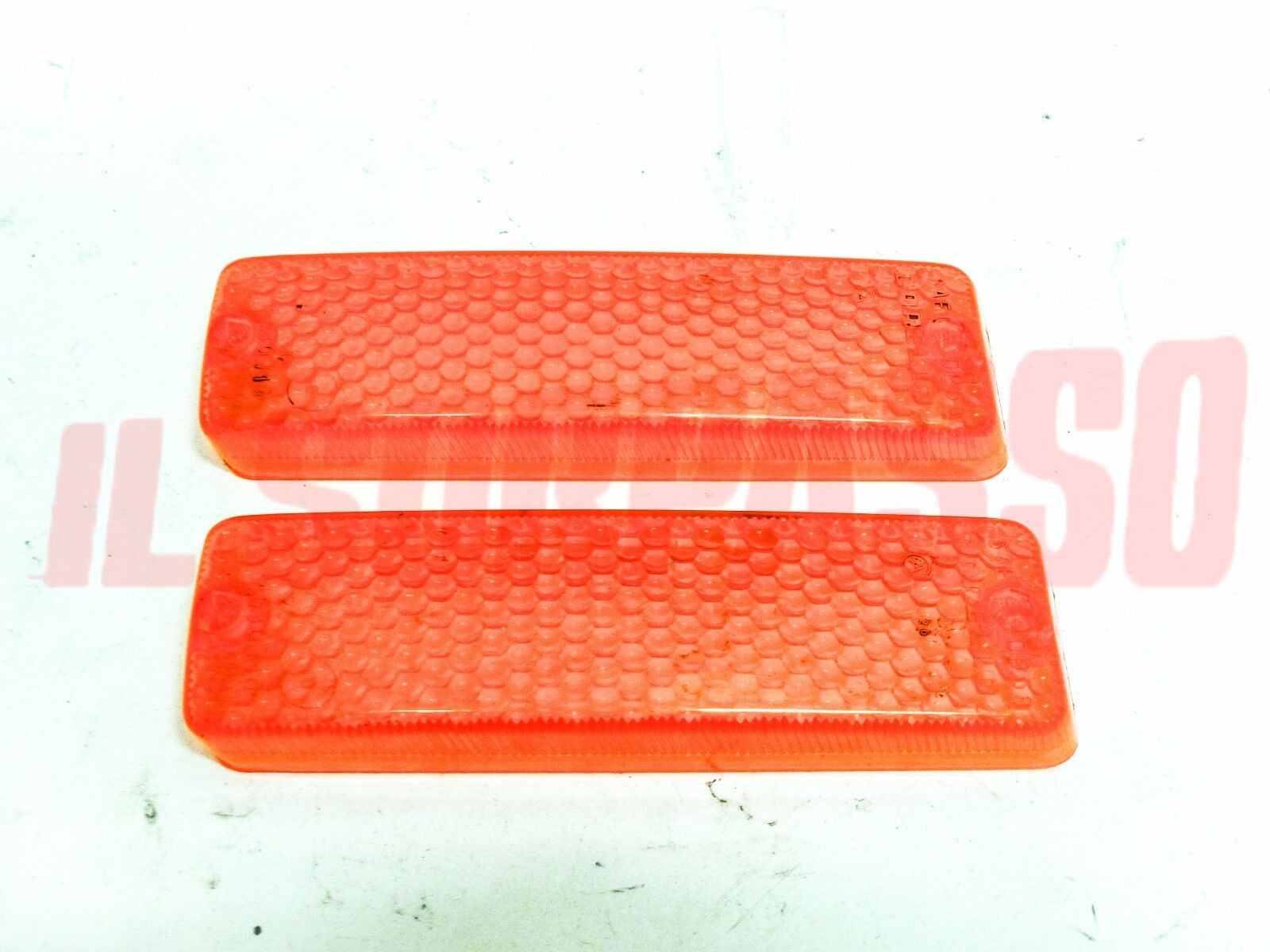 PLASTICHE FANALINI ANTERIORI CARELLO FIAT 850 SPIDER - LANCIA FULVIA COUPE HF .