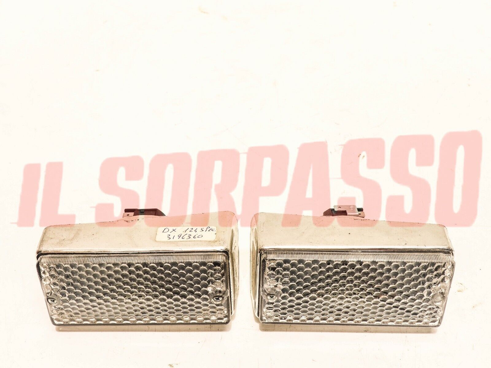 FANALINI ANTERIORI FRECCIA DESTRO SINISTRO FIAT 124 SPECIAL 1 SERIE ORIGINALI