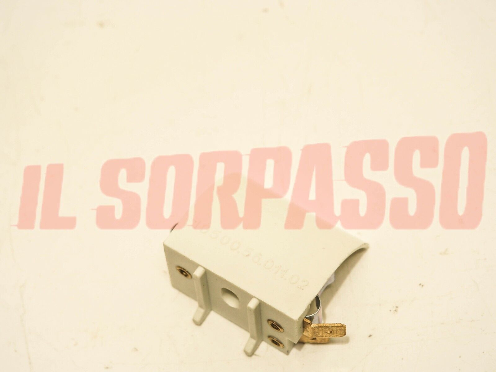 LUCE CORTESIA PORTAOGGETTI BAULE ALFA ROMEO SPIDER 3 4 SERIE