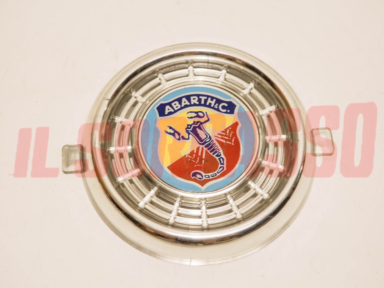 STEMMA FREGIO EMBLEMA ANTERIORE ROSONE FIAT 600 - 750 ABARTH ORIGINALE