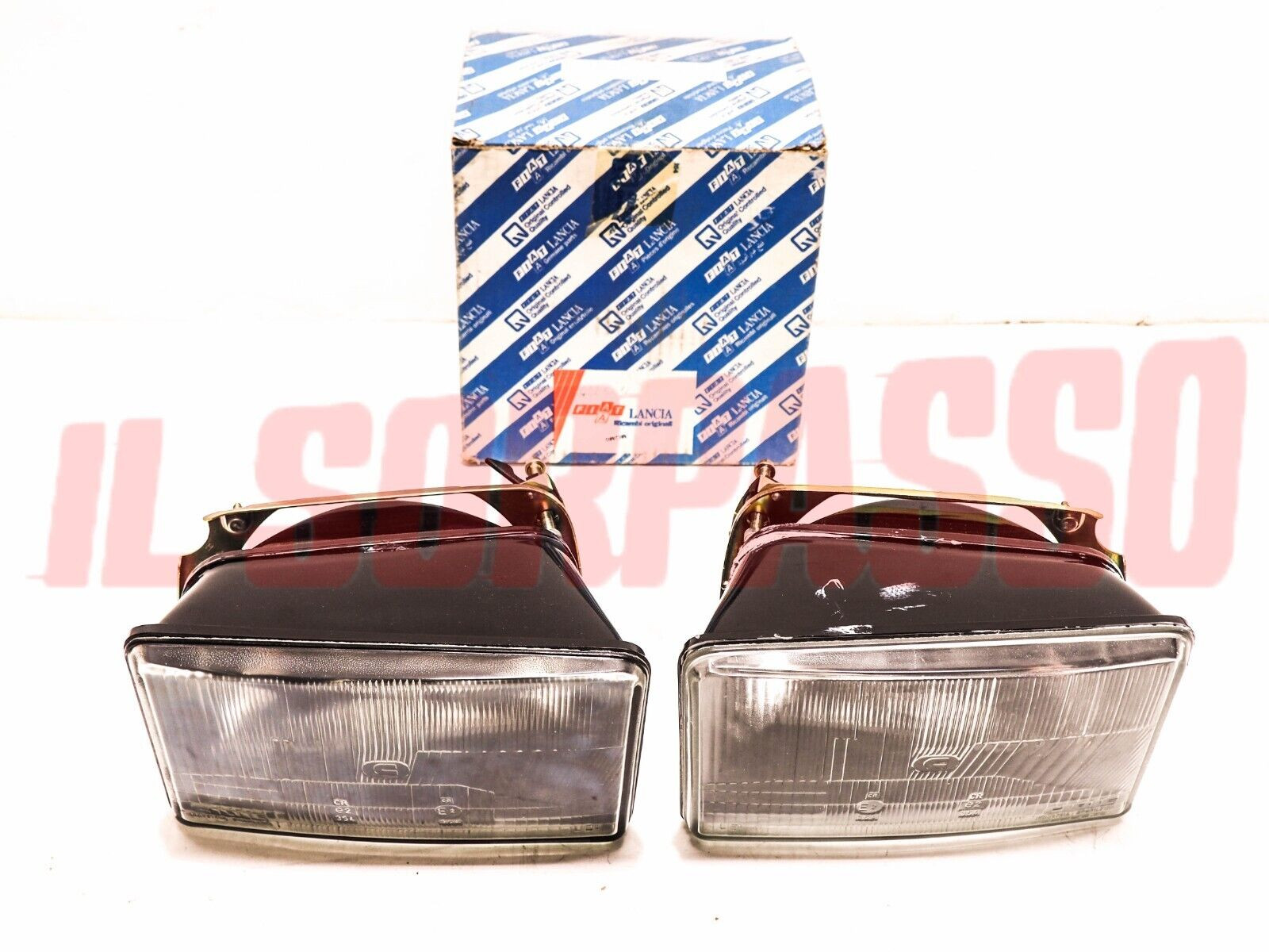 GRUPPI OTTICI FANALI FARI DESTRO SINISTRO + GHIERE FIAT 127 BRASIL 147 ORIGINALI