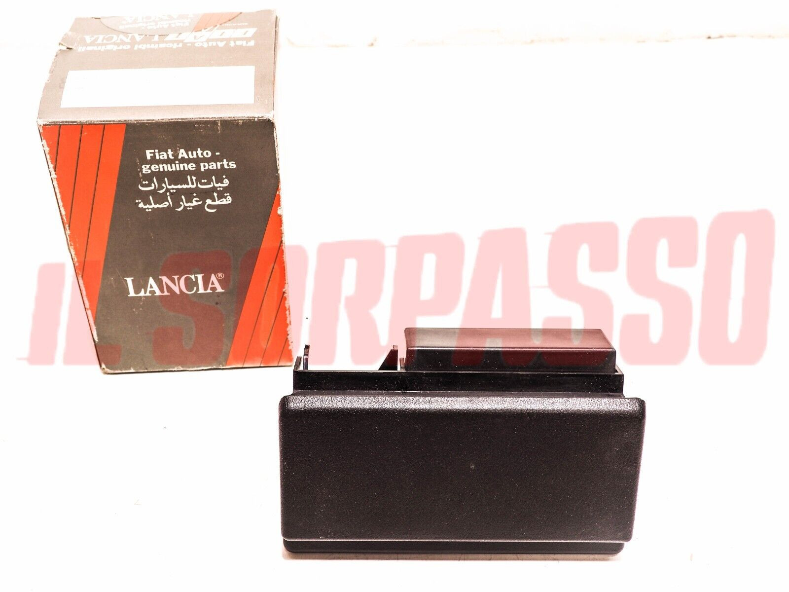 POSACENERE CRUSCOTTO LANCIA DELTA HF ORIGINALE 82396031