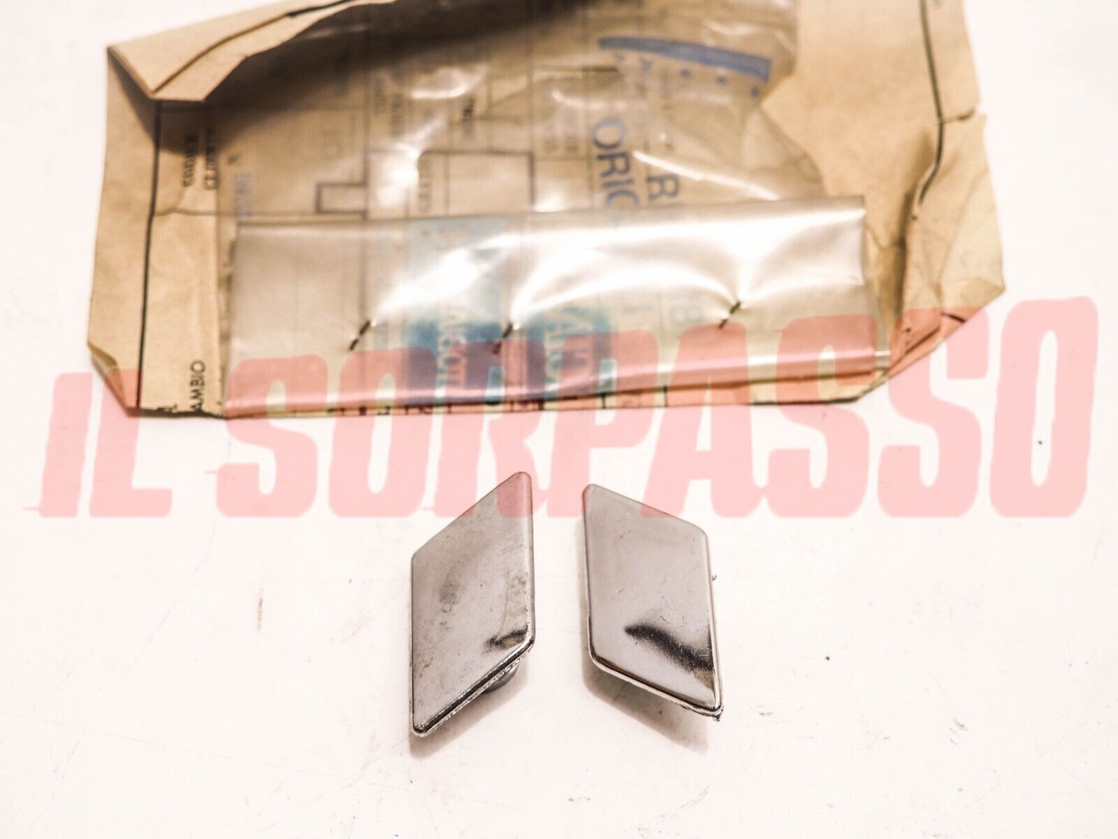 TAPPI BRACCIOLI PORTA LANCIA BETA BERLINA ORIGINALI