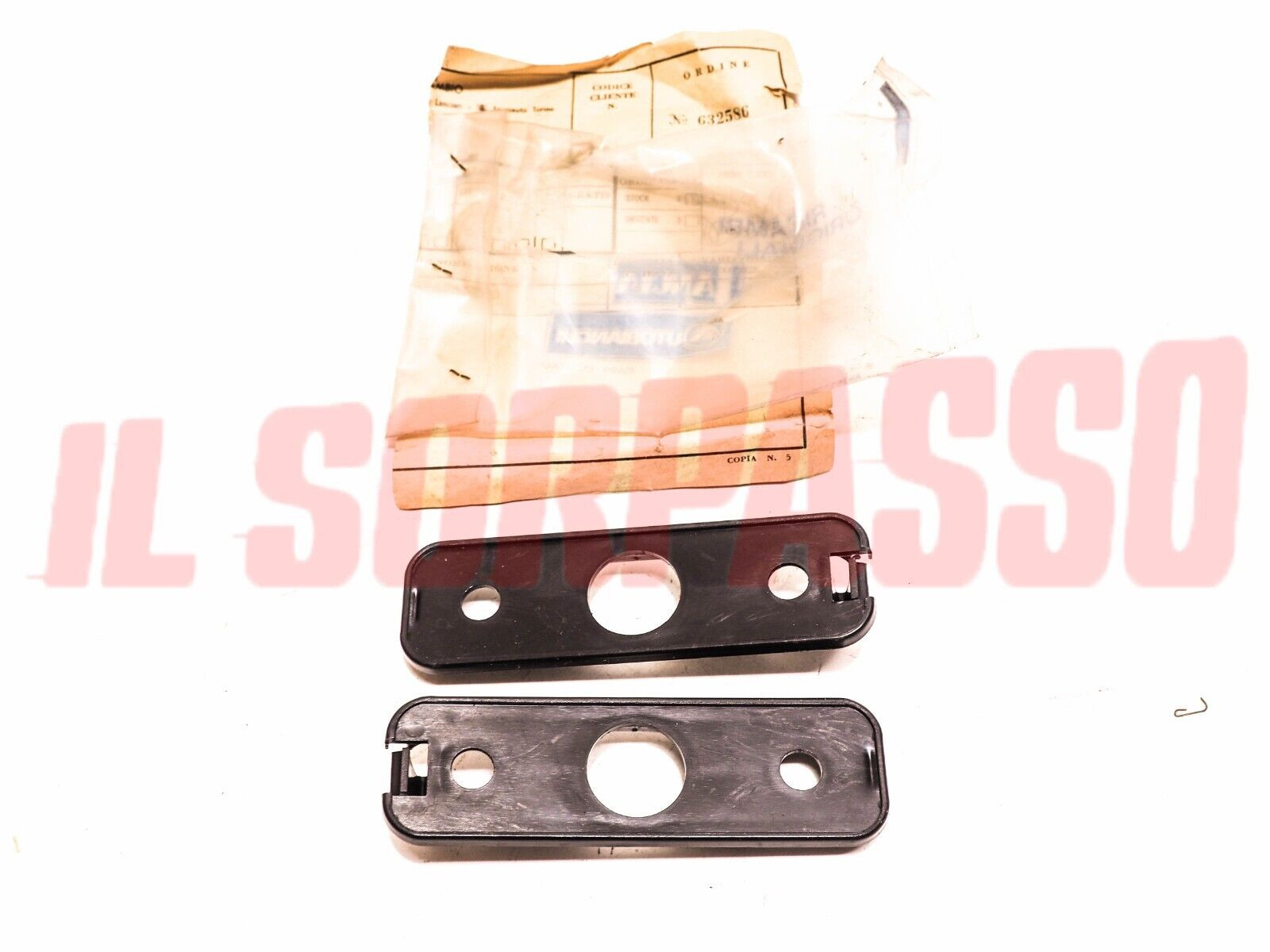 SUPPORTI FANALINI FRECCE LATERALI LANCIA BETA COUPE HPE SPIDER ORIGINALI