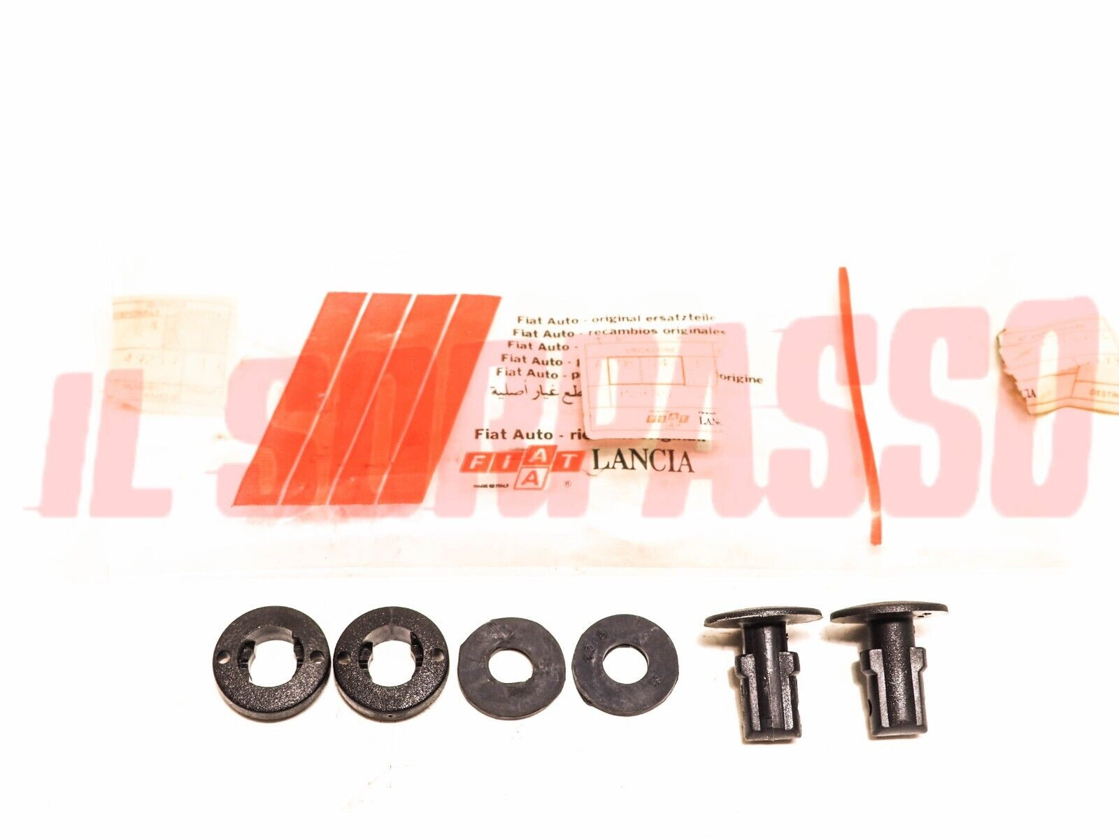 PERNI FISSAGGIO MANIGLIE VOLETTI APRIBILI AUTOBIANCHI A112 FIAT 126 127 PANDA 30