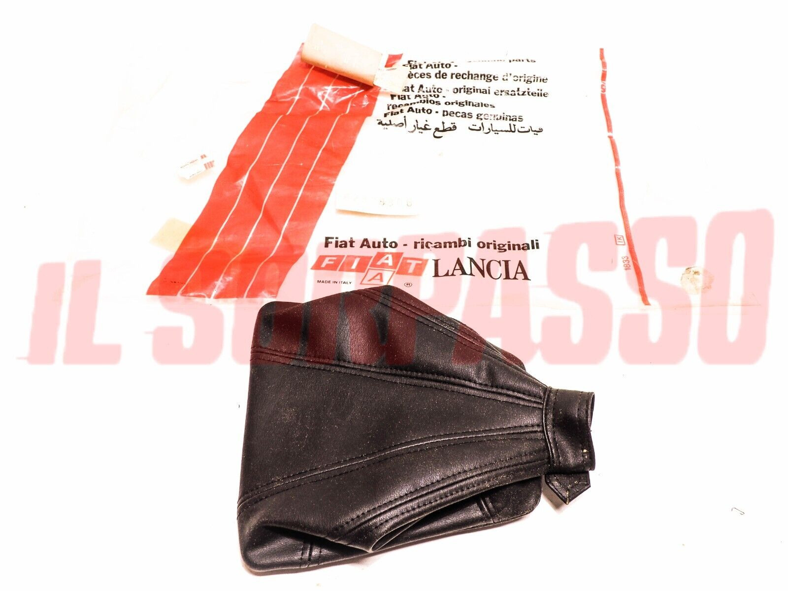 CUFFIA LEVA CAMBIO PELLE LANCIA BETA COUPE - SPIDER ORIGINALE 82378806