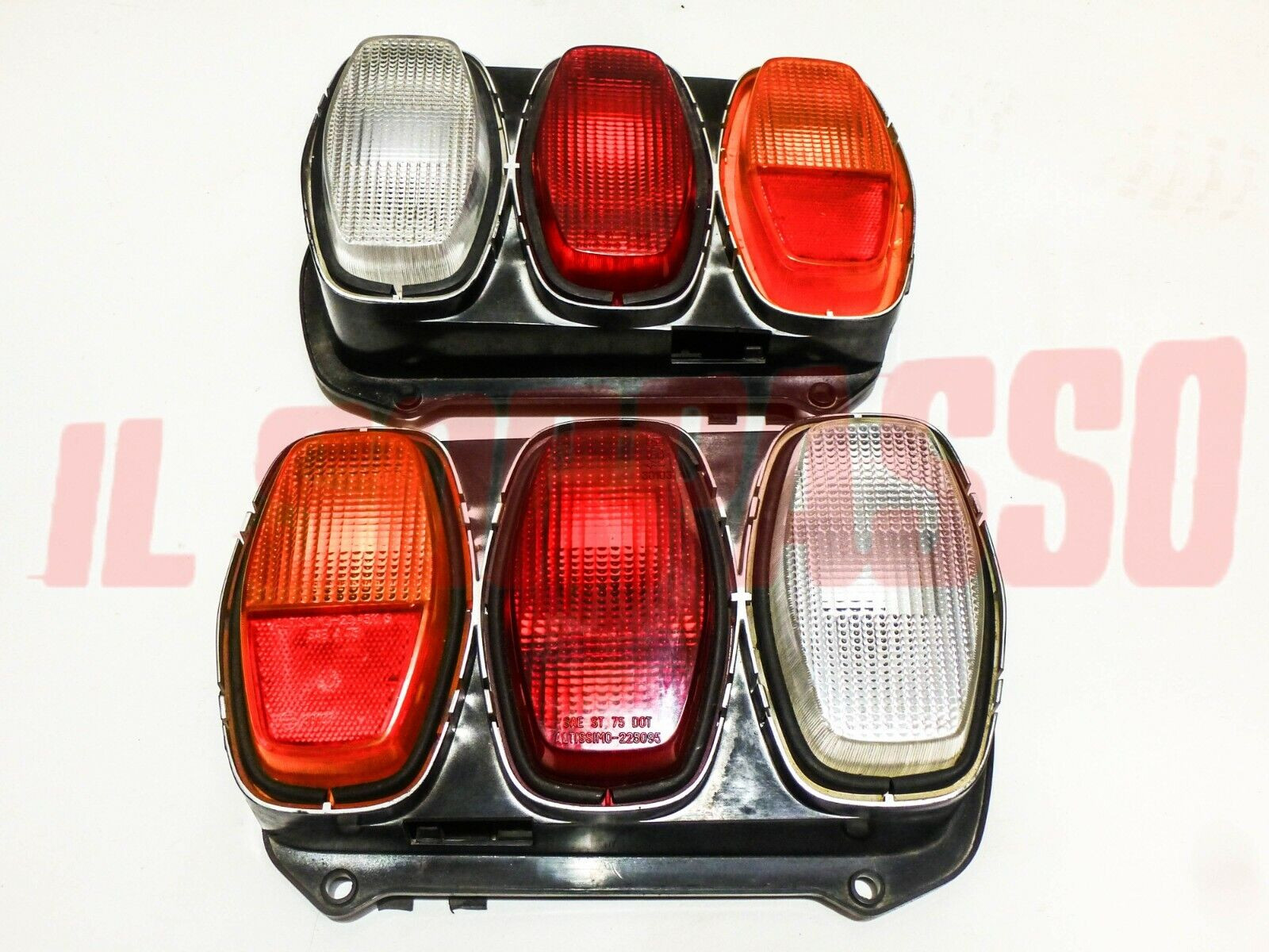 FANALI POSTERIORI DESTRO SINISTRO FIAT 128 3 P PORTE ORIGINALI ALTISSIMO