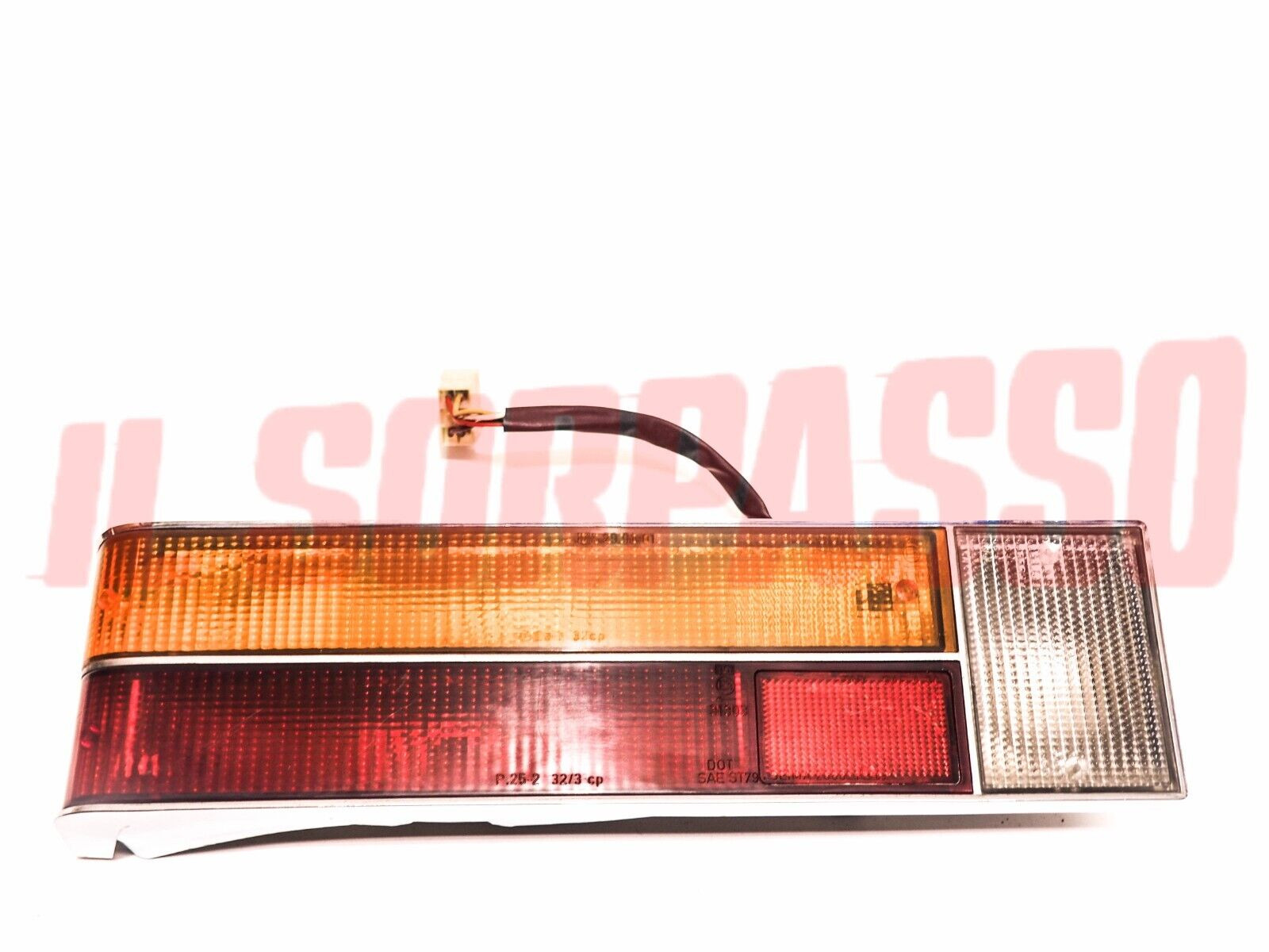 FANALE POSTERIORE SINISTRO LANCIA GAMMA COUPE ORIGINALE