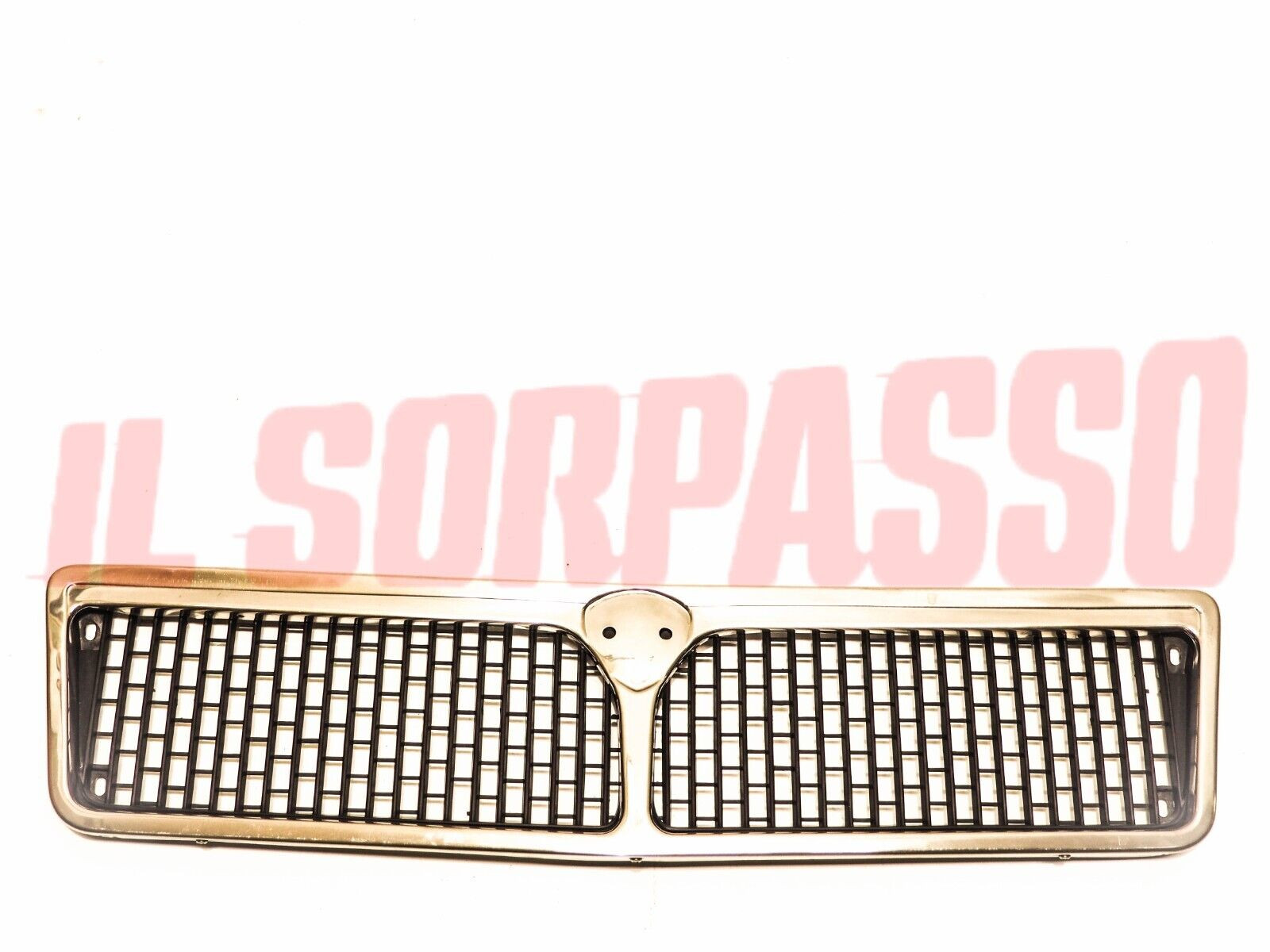 MASCHERINA GRIGLIA ANTERIORE CORNICE LANCIA BETA RESTYLING TREVI USATA