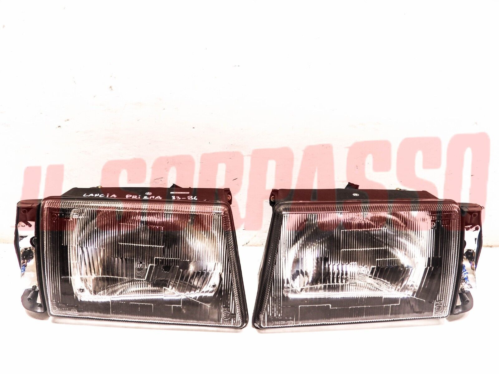 GRUPPI OTTICI DESTRO SINISTRO FANALE FARO LANCIA PRISMA 1 SERIE CARELLO