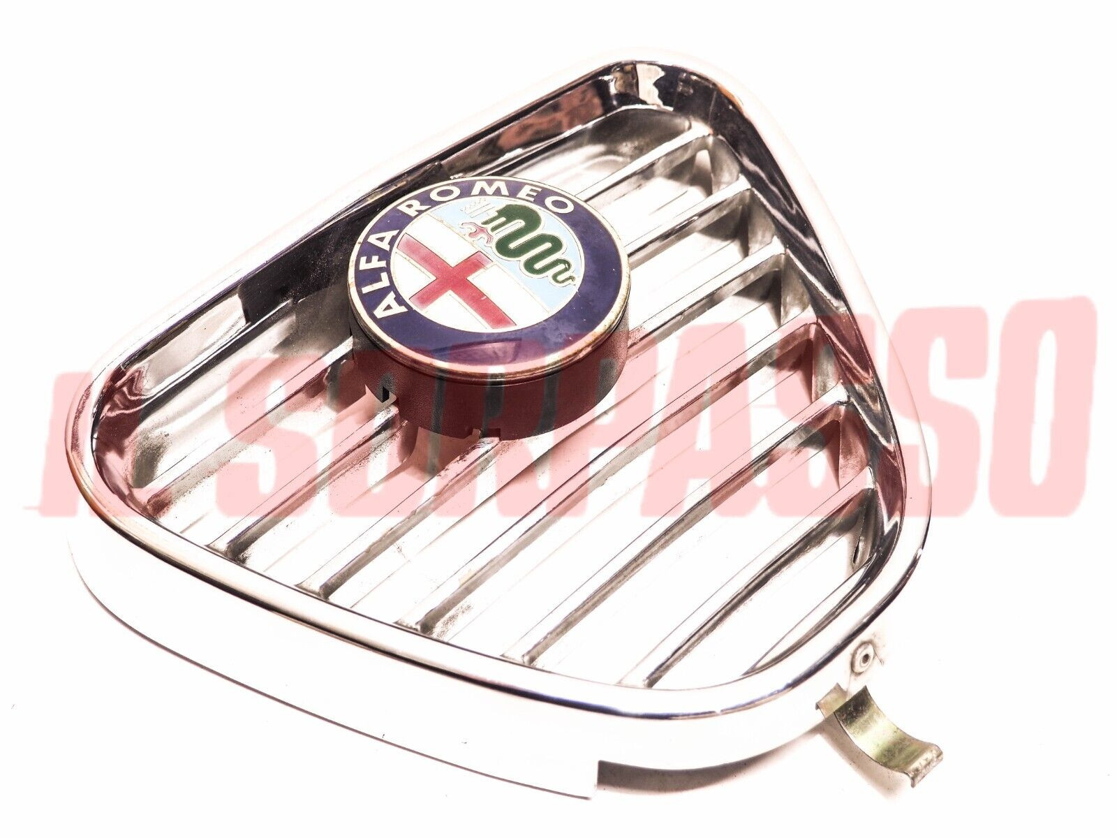 SCUDO MASCHERINA IN PLASTICA + STEMMA ALFA ROMEO ALFETTA 2000 BERLINA ORIGINALE