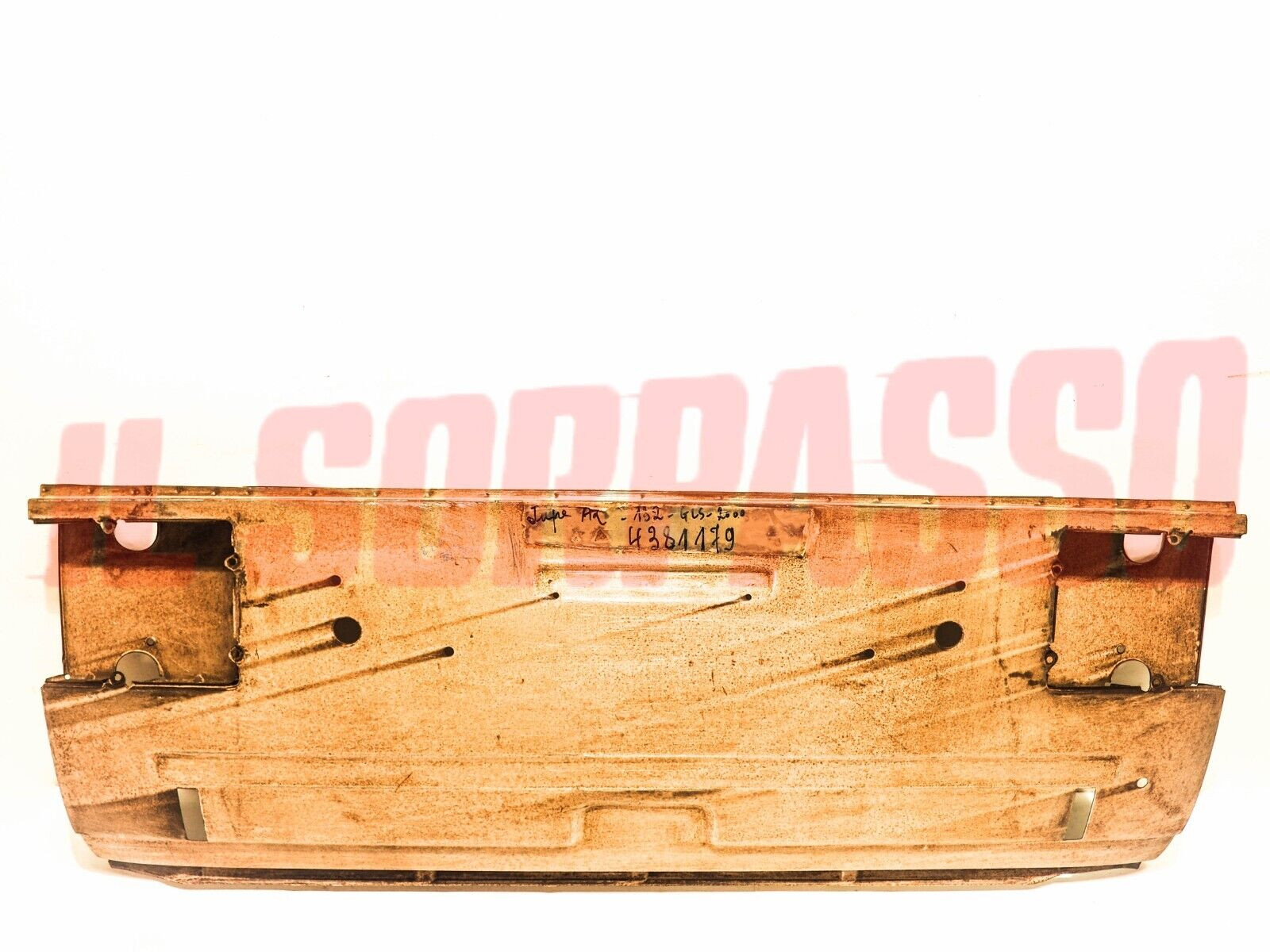 TRAVERSA RIVESTIMENTO POSTERIORE FIAT 132 GLS 2000 ORIGINALE