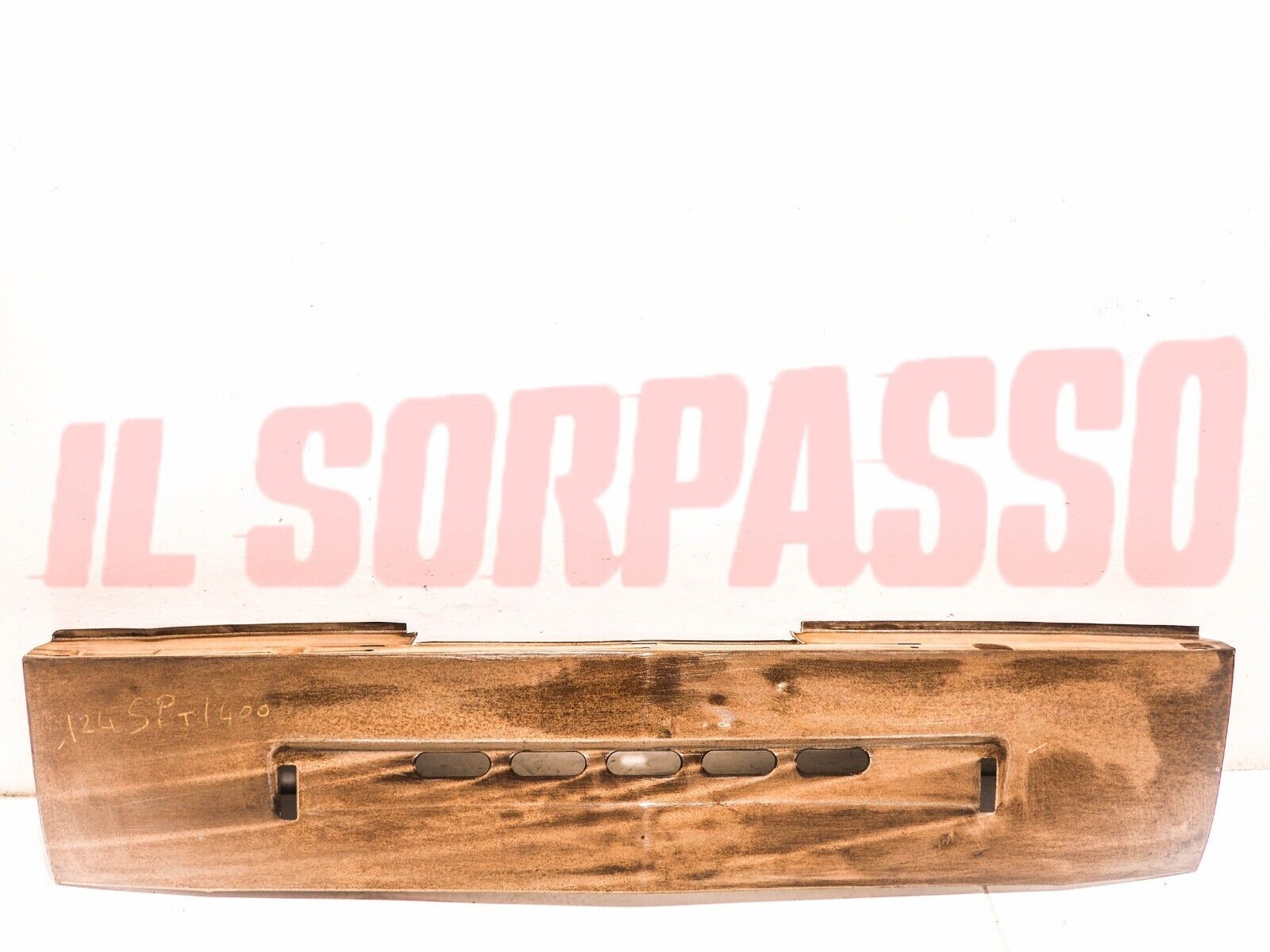 RIVESTIMENTO ANTERIORE FRONTALE CALANDRA INFERIORE FIAT 124 SPECIAL T 1400 cc