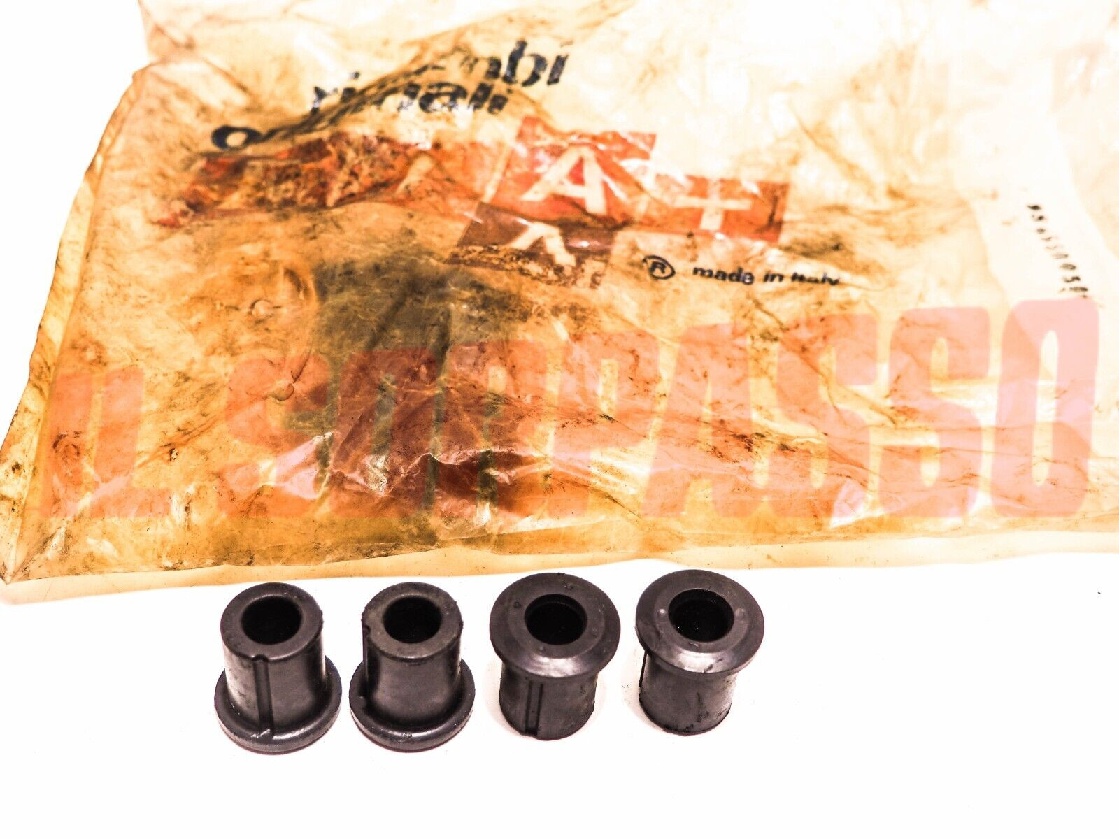 SUPPORTI BOCCOLE MOTORE FIAT 500 N D F L R + BIANCHINA ORIGINALI PIRELLI 986550