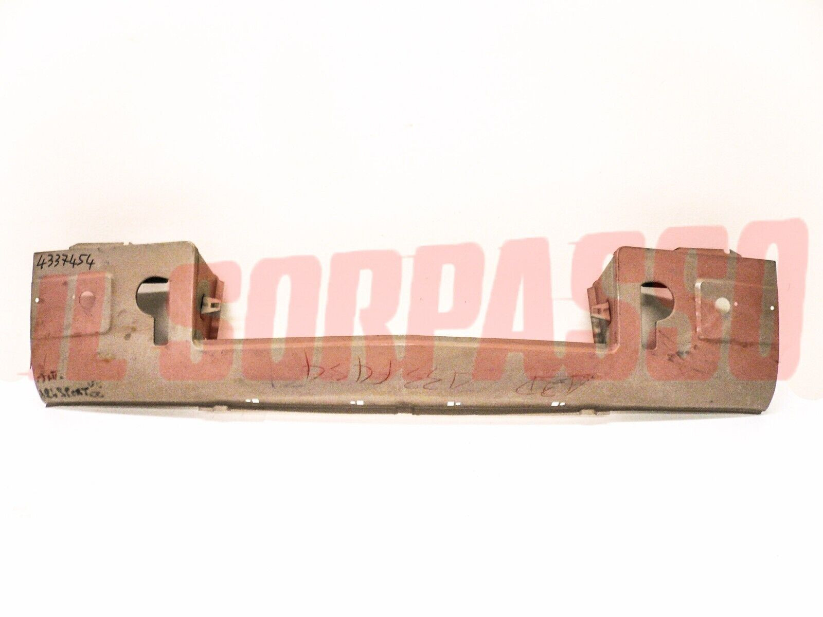 RIVESTIMENTO ANTERIORE INFERIORE FRONTALE CALANDRA FIAT 124 SPORT COUPE 3 S  CC