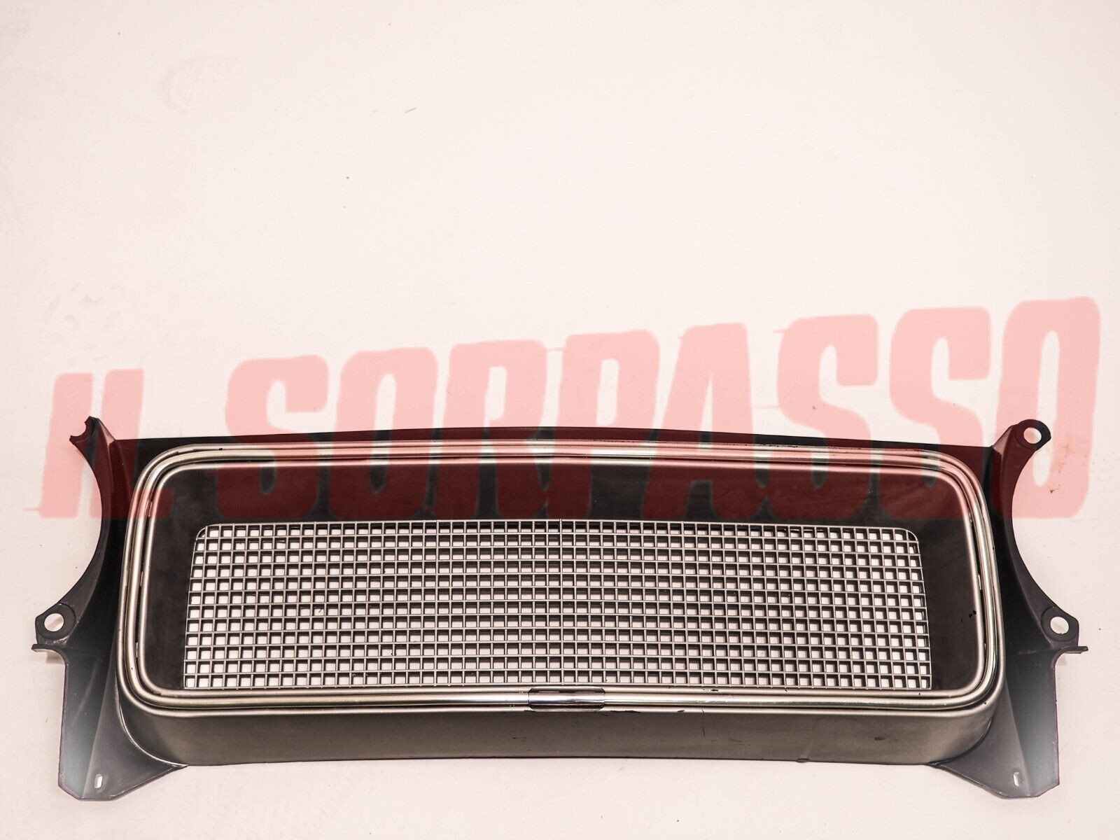 MASCHERINA GRIGLIA FIAT 124 COUPE SPORT 3 SERIE CC ORIGINALE CON DIFETTO