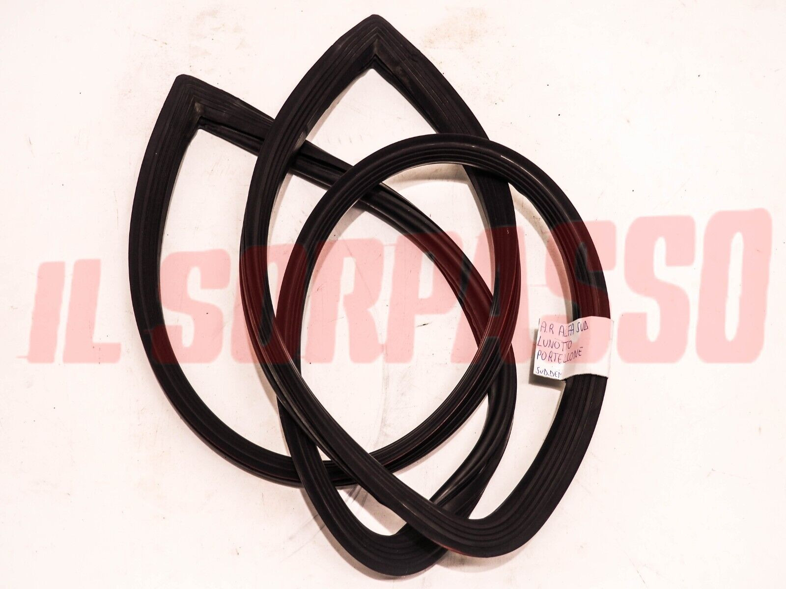 GUARNIZIONE VETRO LUNOTTO PORTELLONE ALFA SUD BERLINA 3 SERIE NO INSERTO USATA