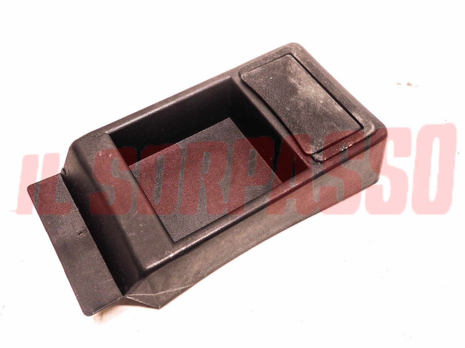 POSACENERE POSTERIORE SU TUNNEL ALFA ROMEO ALFA SUD BERLINA ORIGINALE