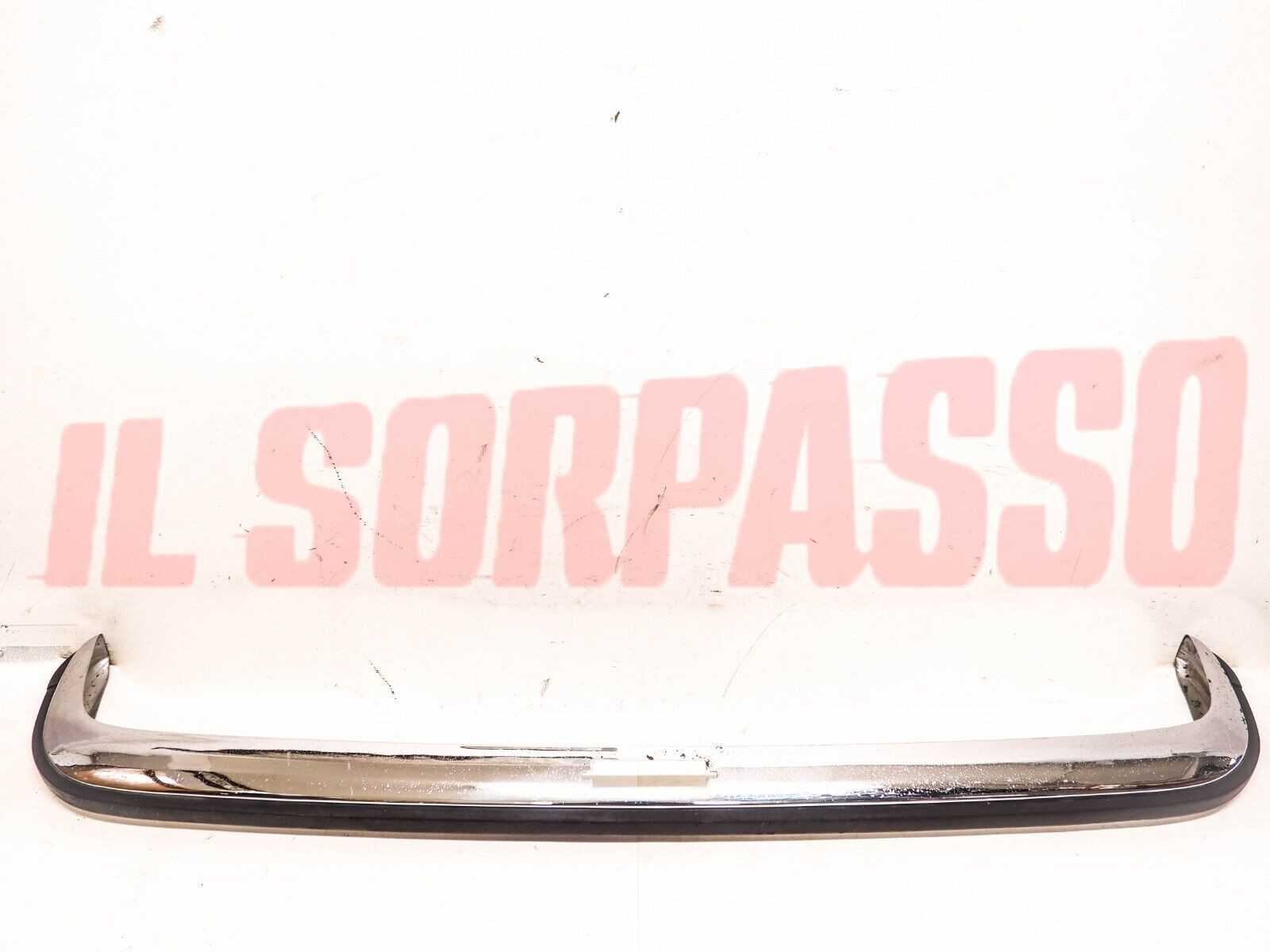 PARAURTI POSTERIORE FIAT 124 SPECIAL + TI ORIGINALE CON TERMINALI DIFETTATO