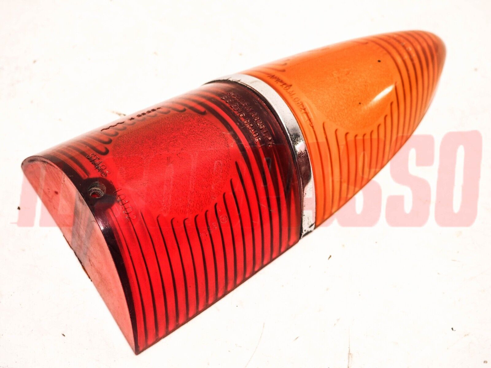 PLASTICA FANALE POSTERIORE FIAT 1500 L 1800 2100 BERLINA STARS CERCHI PICCOLI