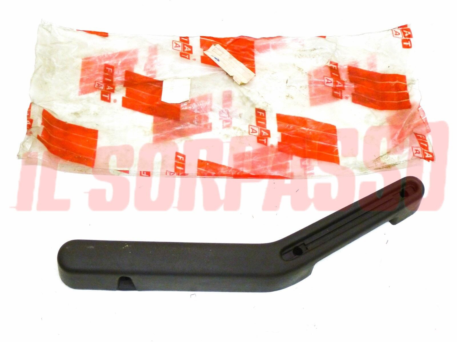 BRACCIOLO MANIGLIA TIRA PORTA ANTERIORE SINISTRA  FIAT 131 MARRONE CHIARO