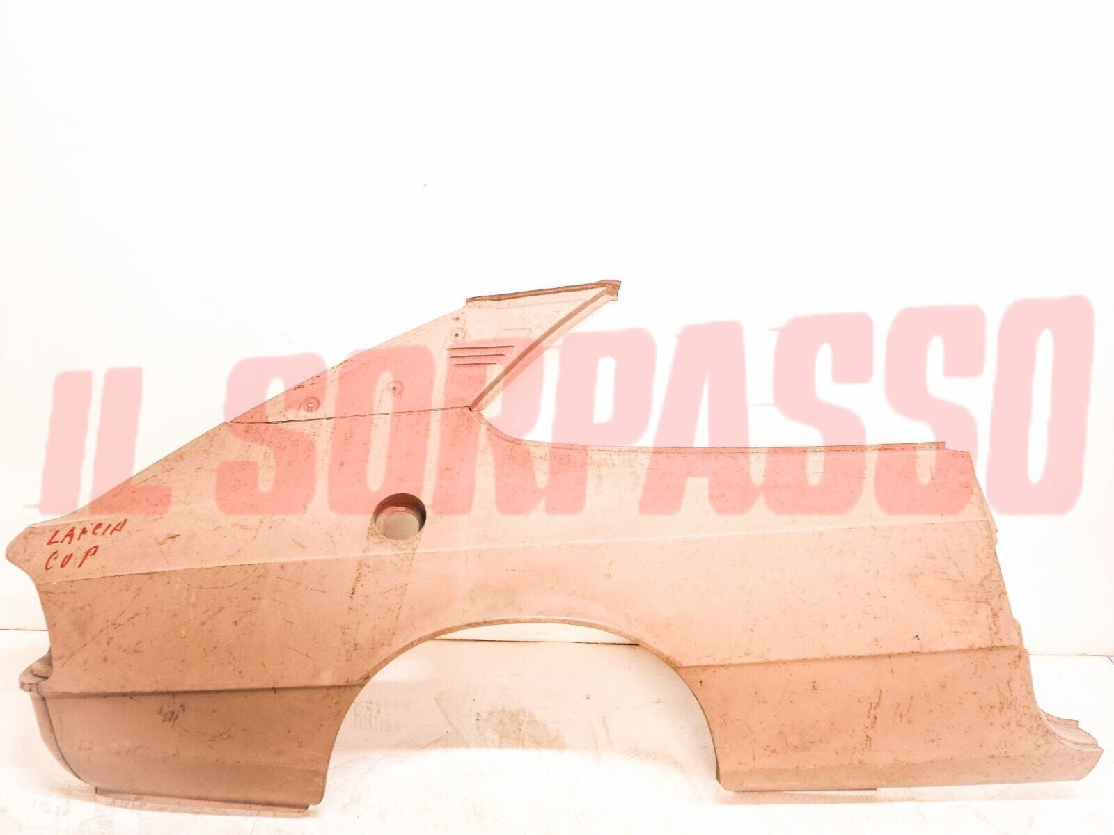 PARAFANGO FIANCO POSTERIORE DESTRO + MONTANTE LANCIA BETA HPE ORIGINALE 81515462