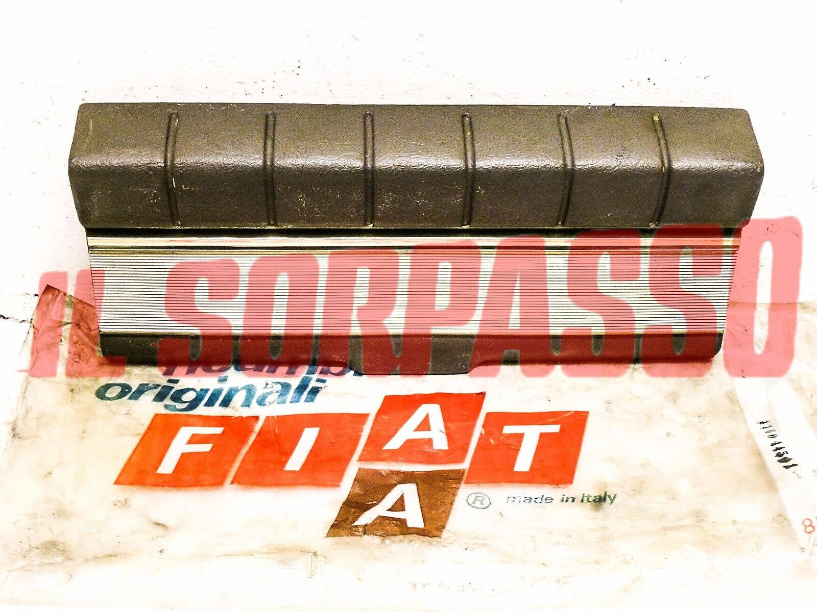 CASSETTO PORTAOGGETTI CRUSCOTTO FIAT 124 BERLINA ORIGINALE