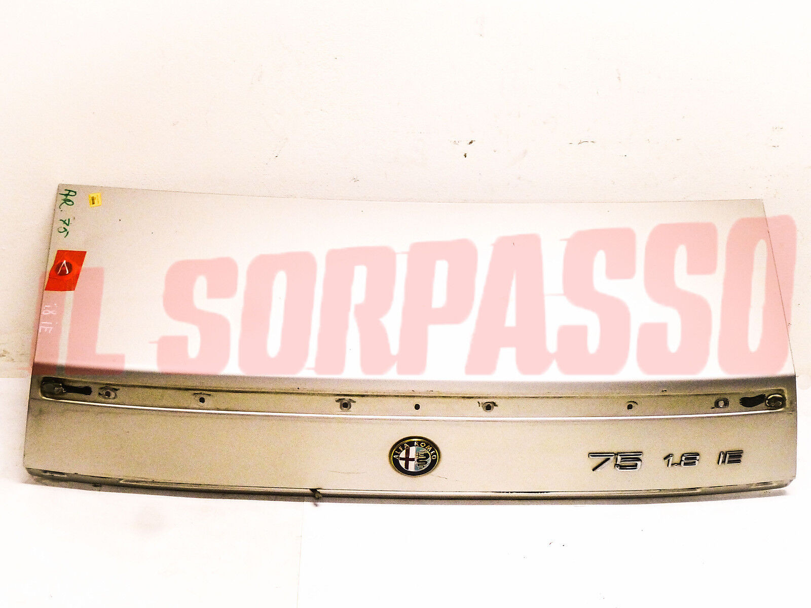 COFANO POSTERIORE BAULE ALFA ROMEO ALFA 75 1.8 i.e + STEMMA ORIGINALE