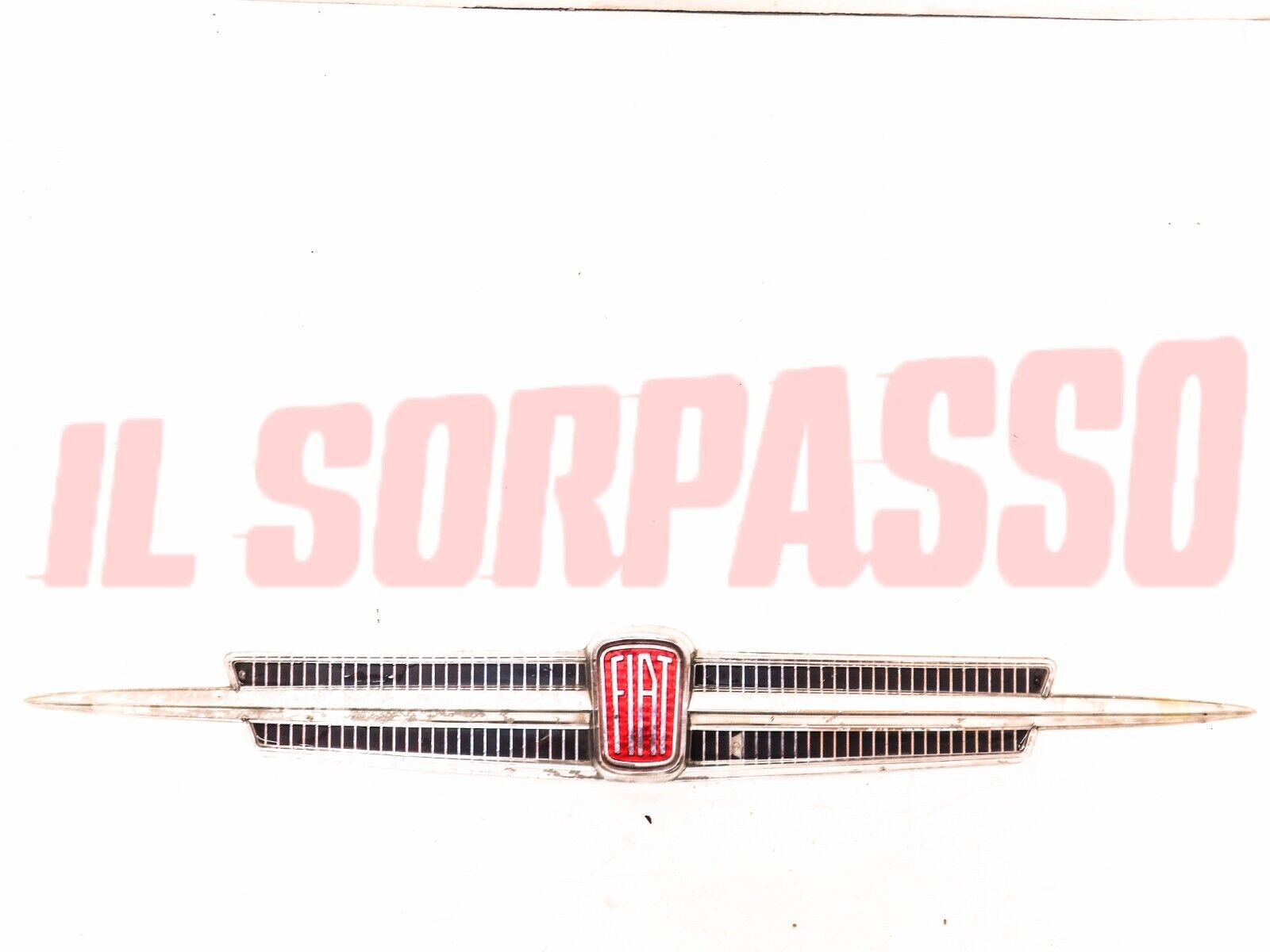 MASCHERINA GRIGLIA BAFFO CALANDRA FIAT 850 BERLINA USATA