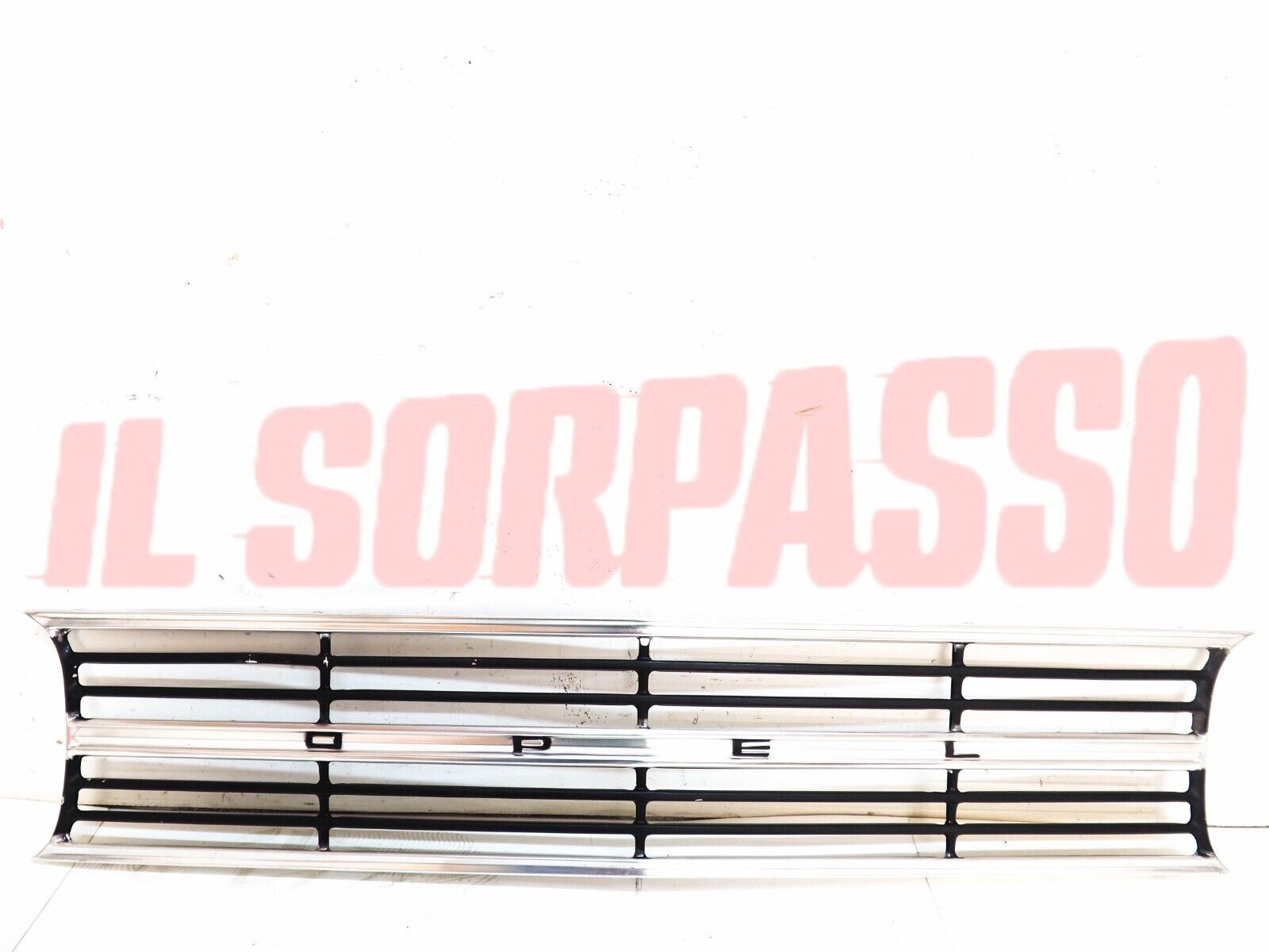 MASCHERINA GRIGLIA CALANDRA ANTERIORE OPEL KADETT B ORIGINALE